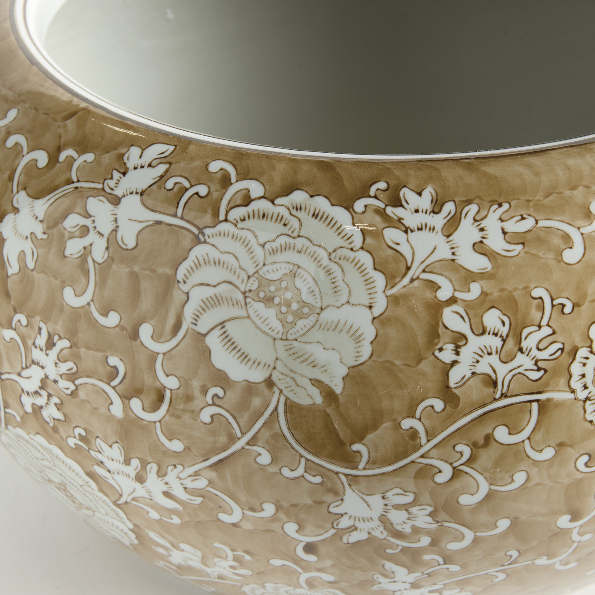 Brannock Lotus Planter