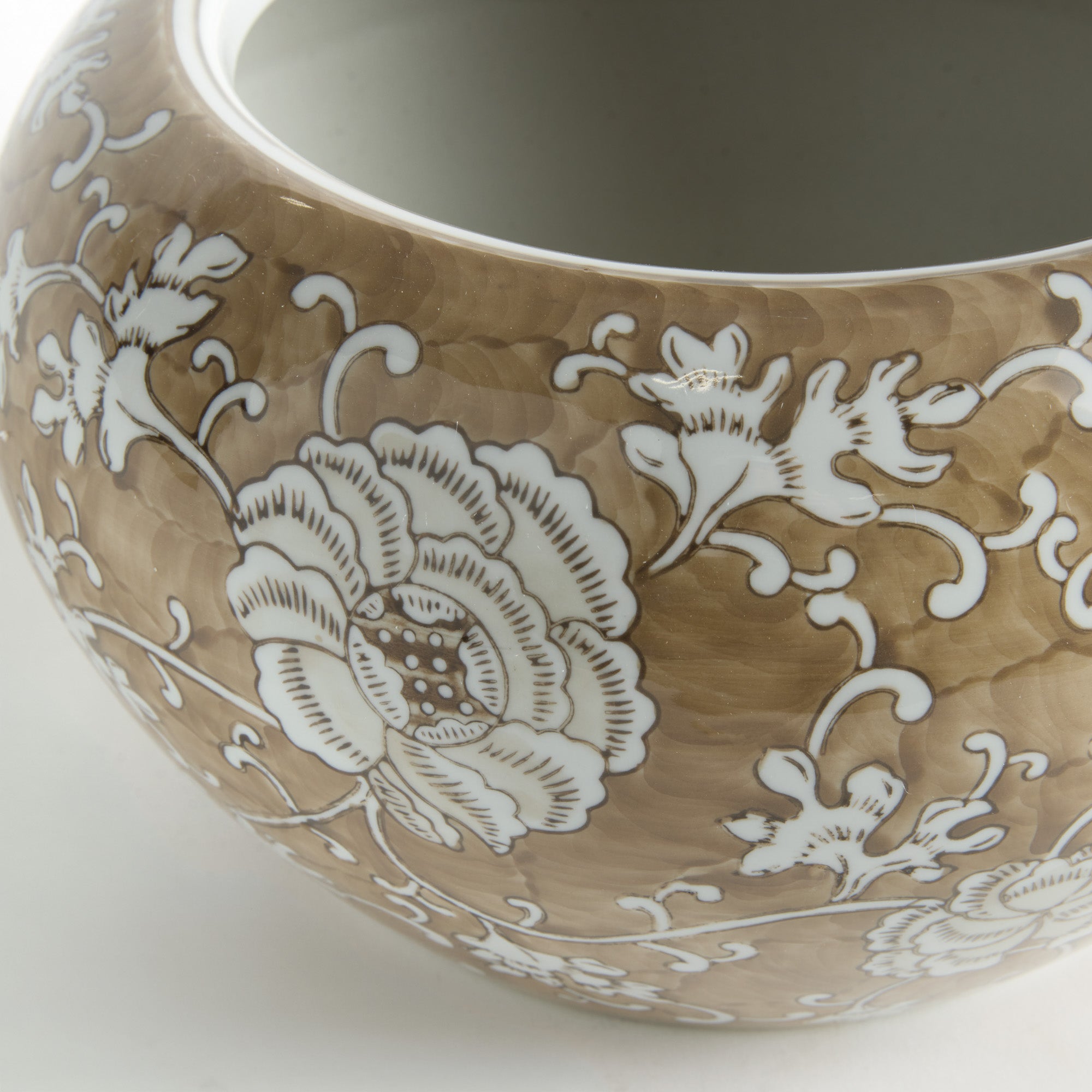 Brannock Lotus Planter