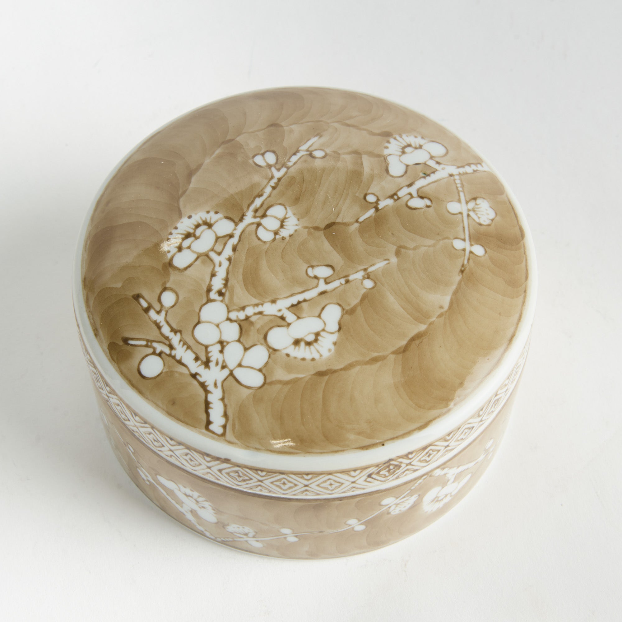 Brannock Empress RD Lidded Cathall Box