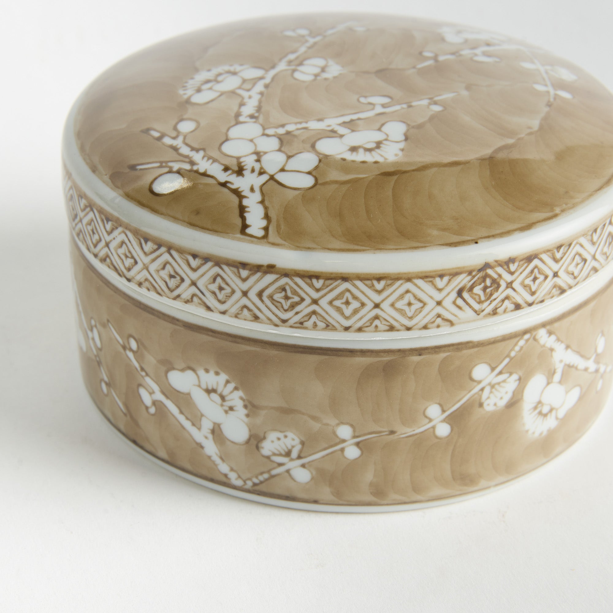 Brannock Empress RD Lidded Cathall Box