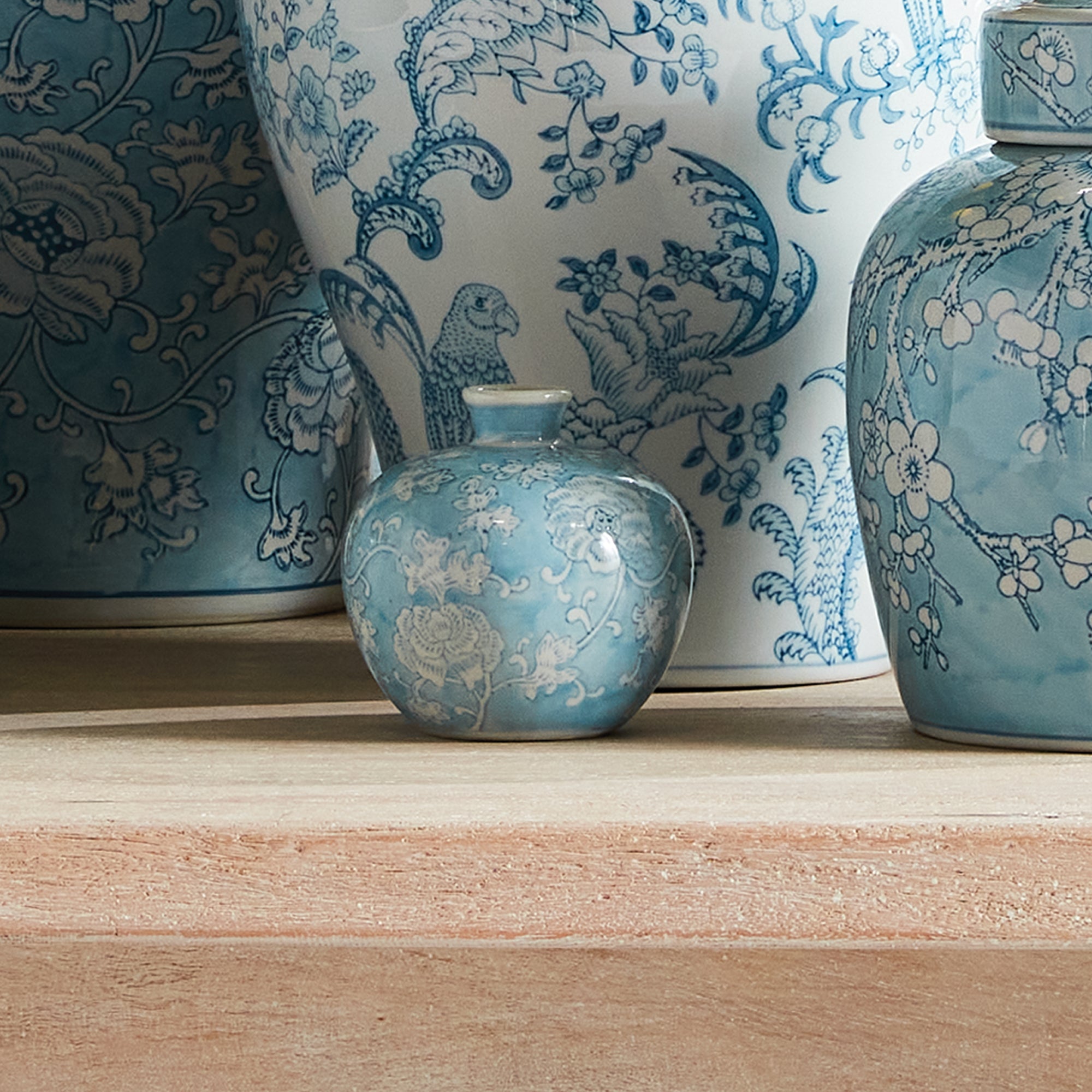 Móno Lotus Bud Vases, Set of 3