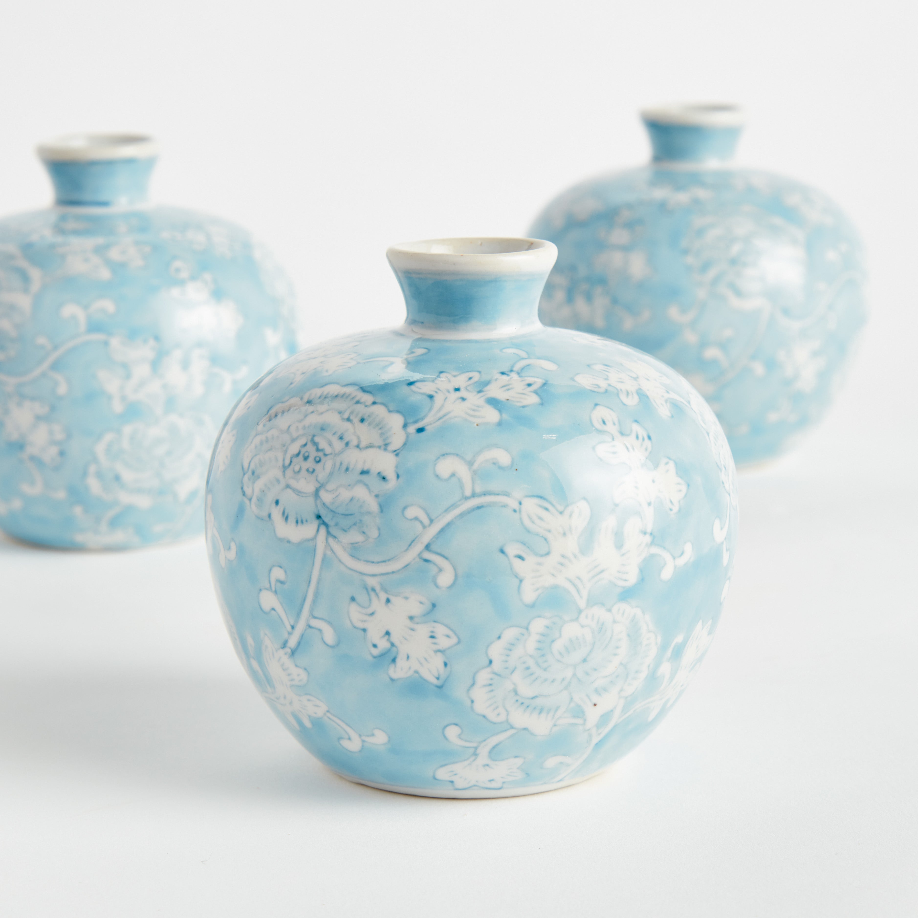 Móno Lotus Bud Vases, Set of 3