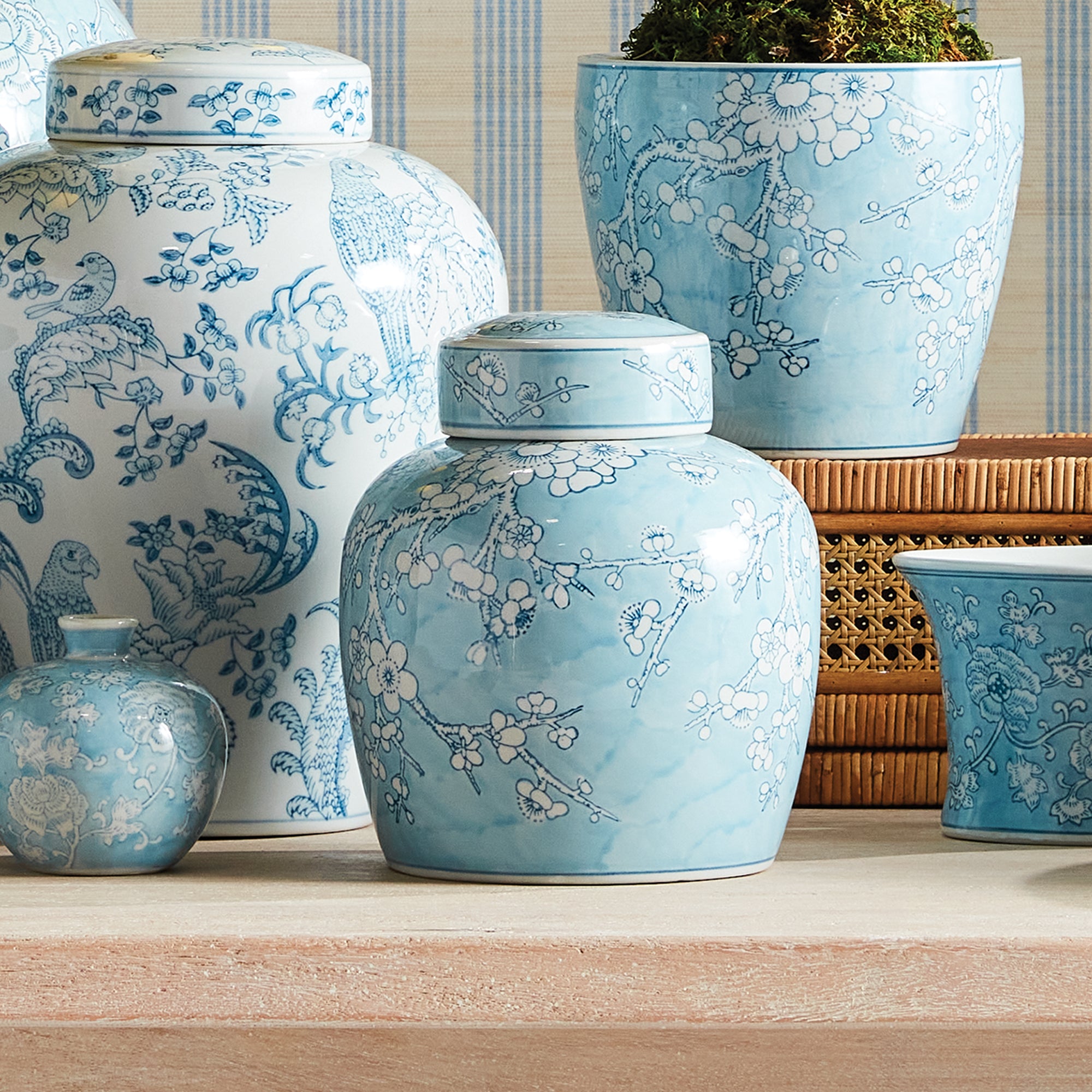 Móno Empress Lidded Jar