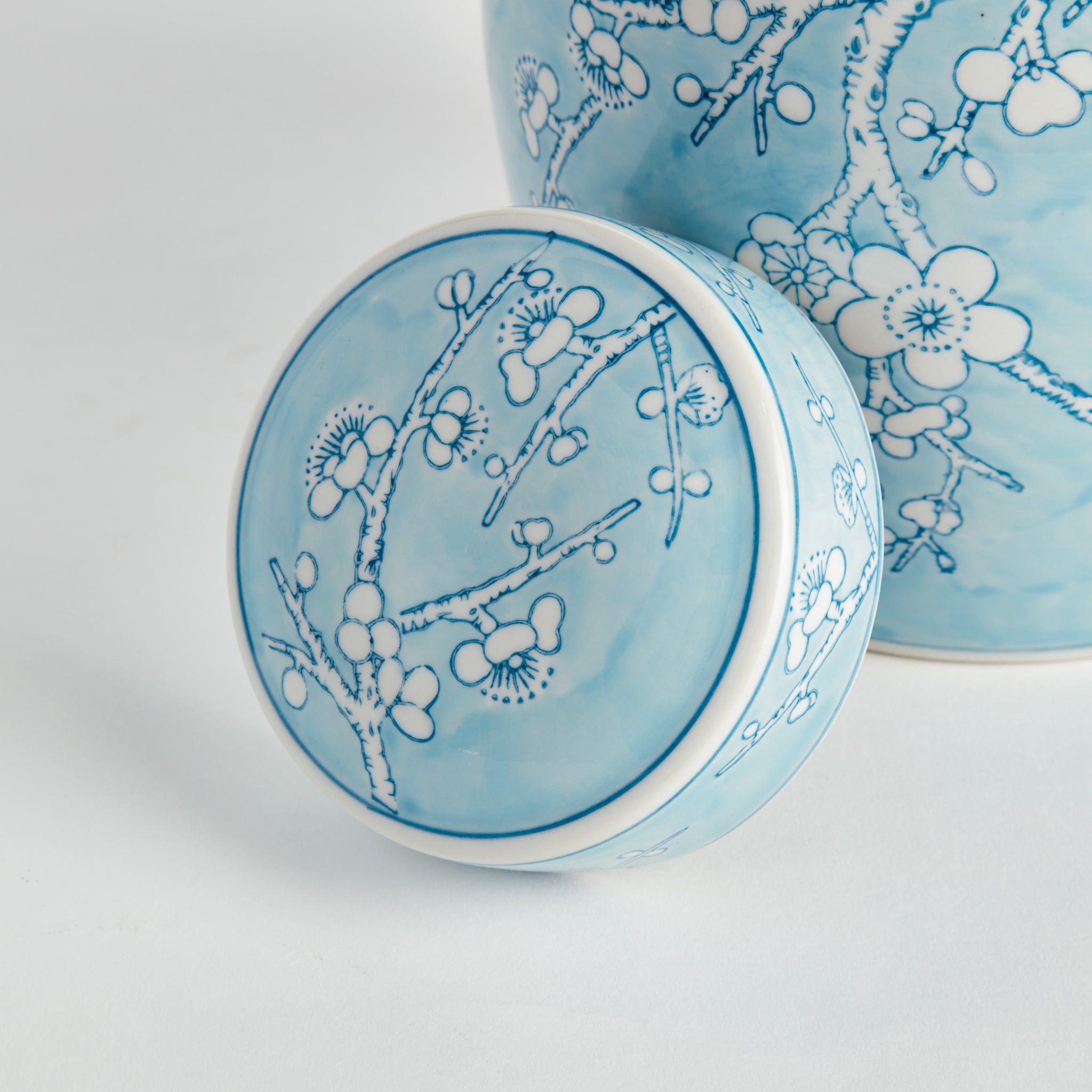 Móno Empress Lidded Jar