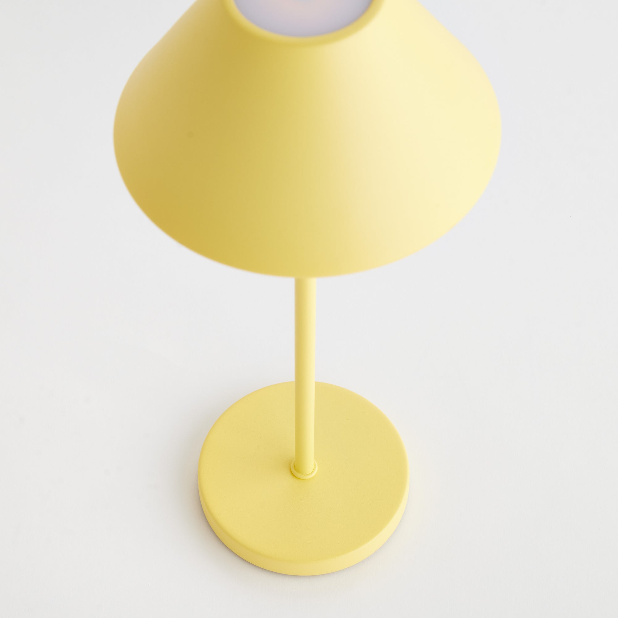 Levi Cordless Led Lamp 14"