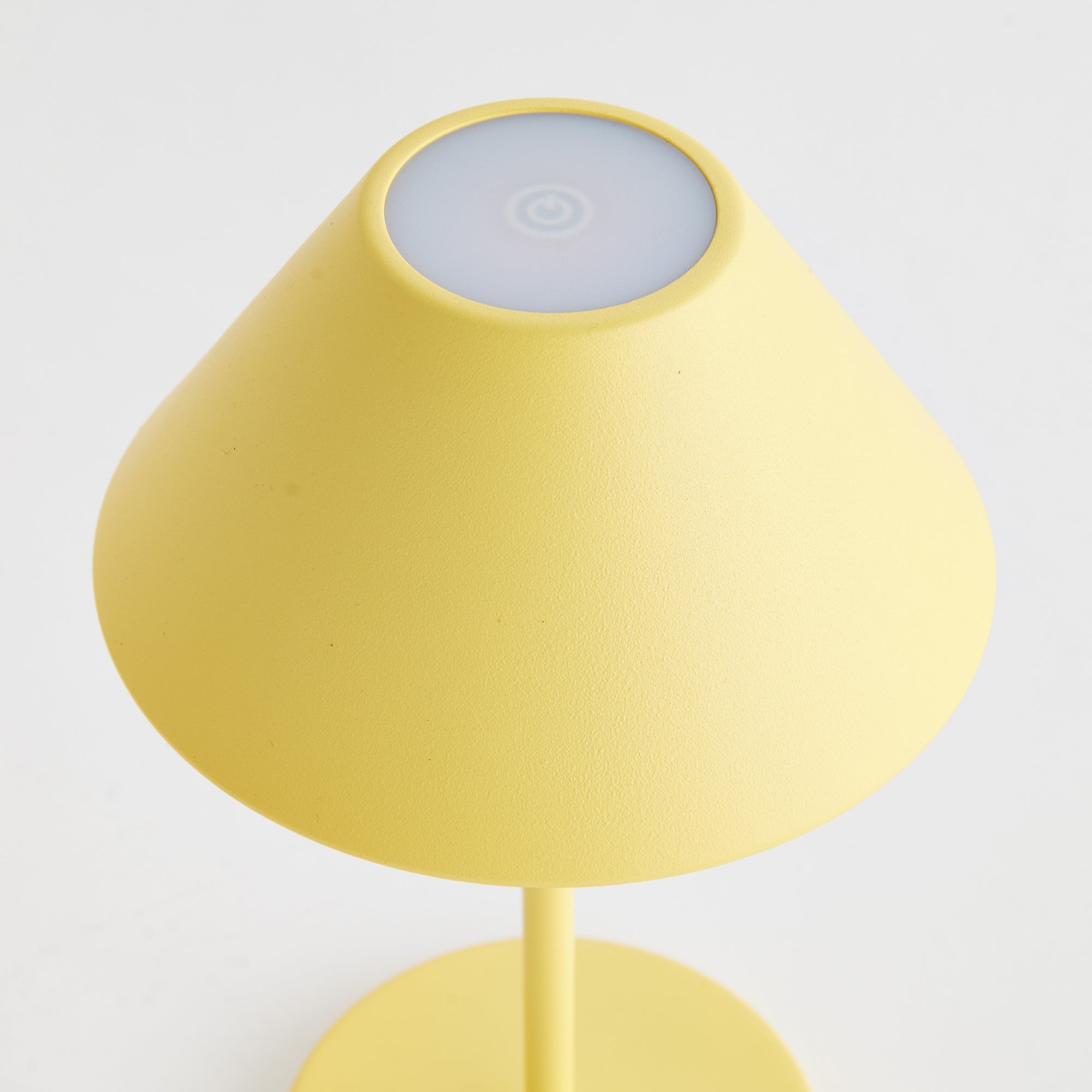 Levi Cordless Led Lamp 10"