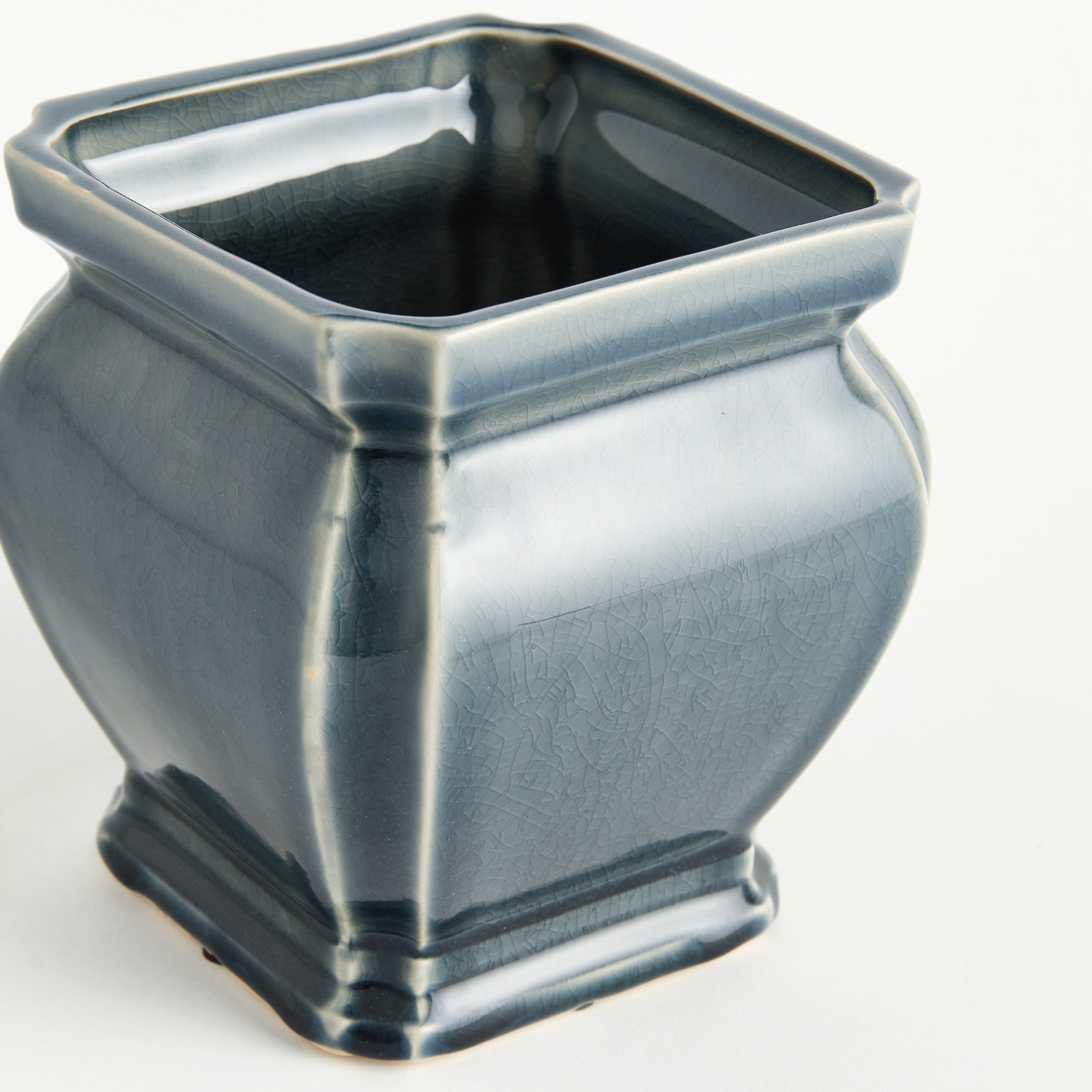 Atticus Pot