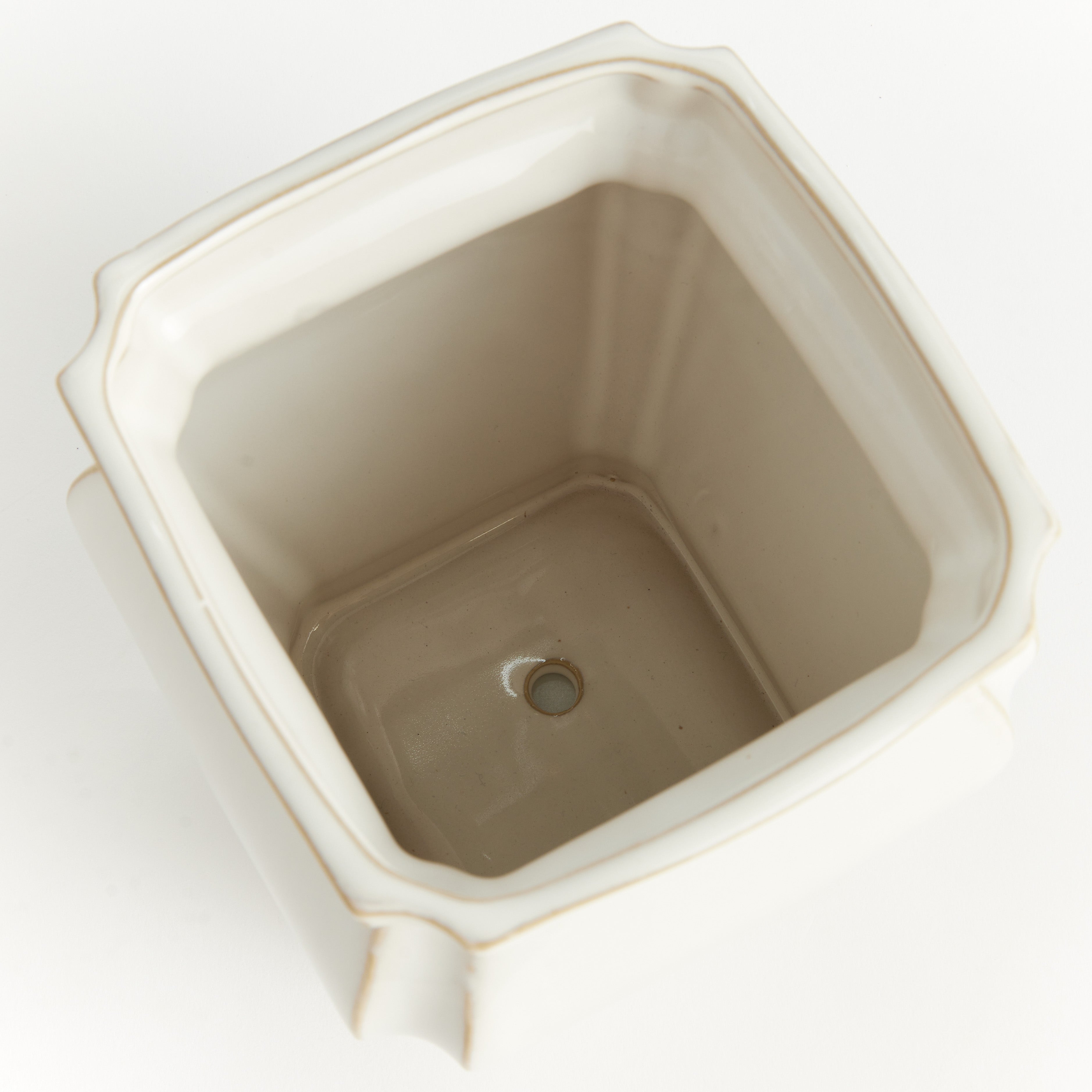 Atticus Pot