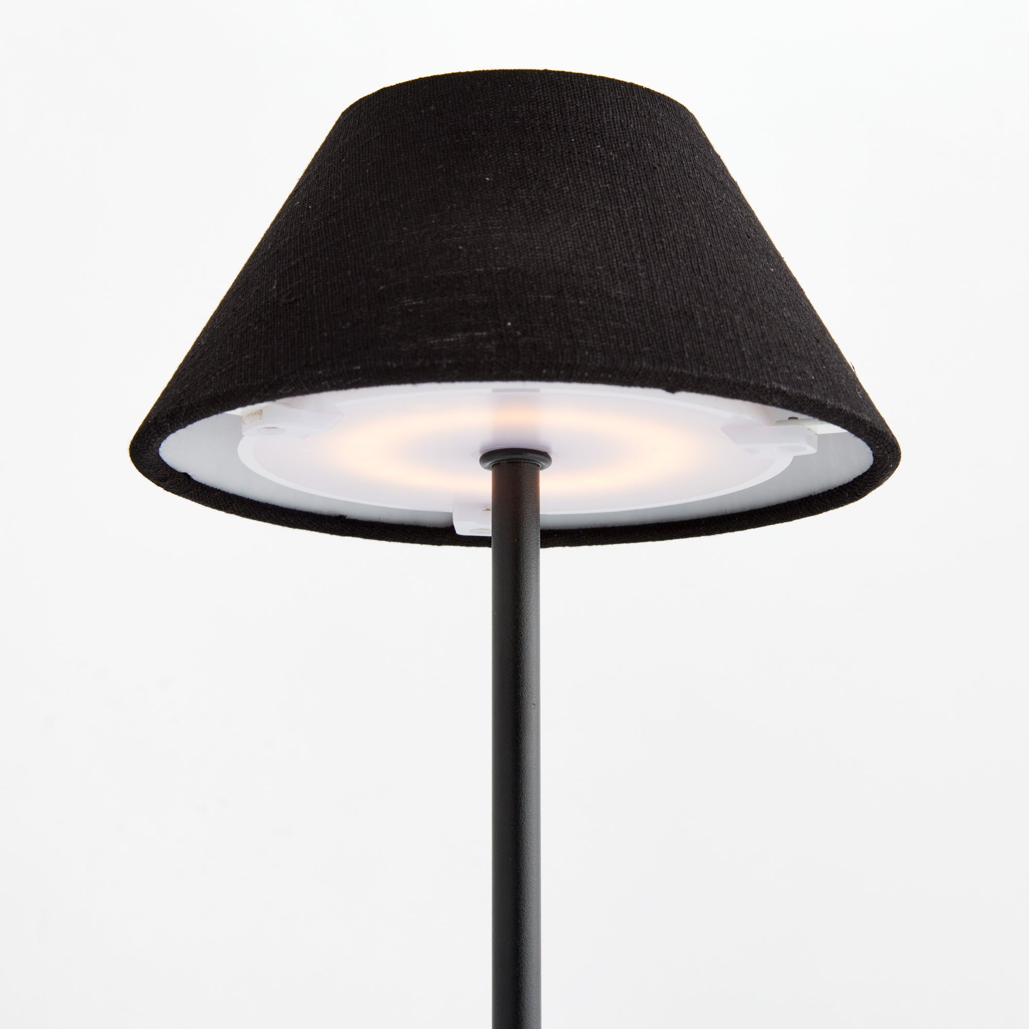 Levi Cordless Led Lamp 14"