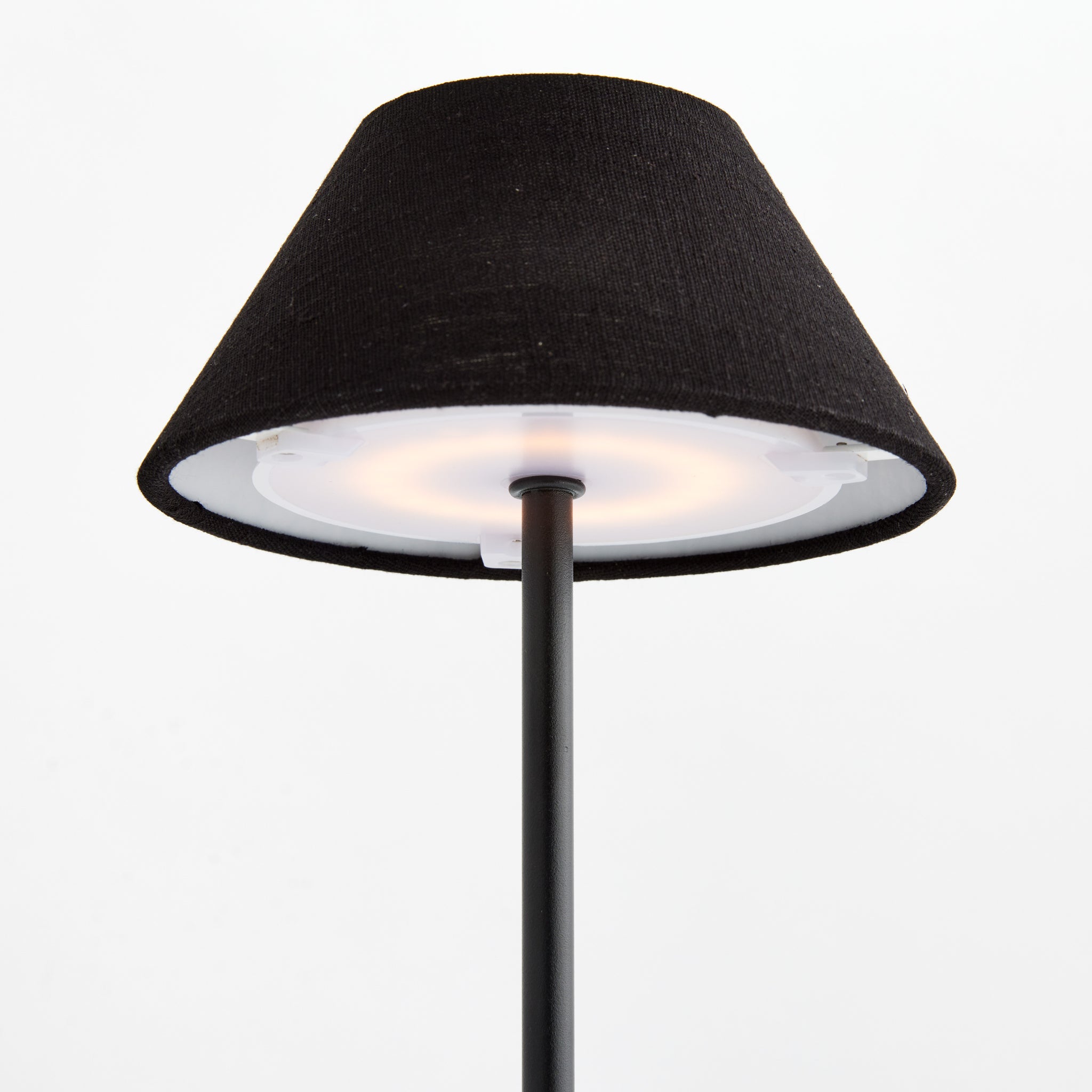 Levi Cordless Led Lamp 14"