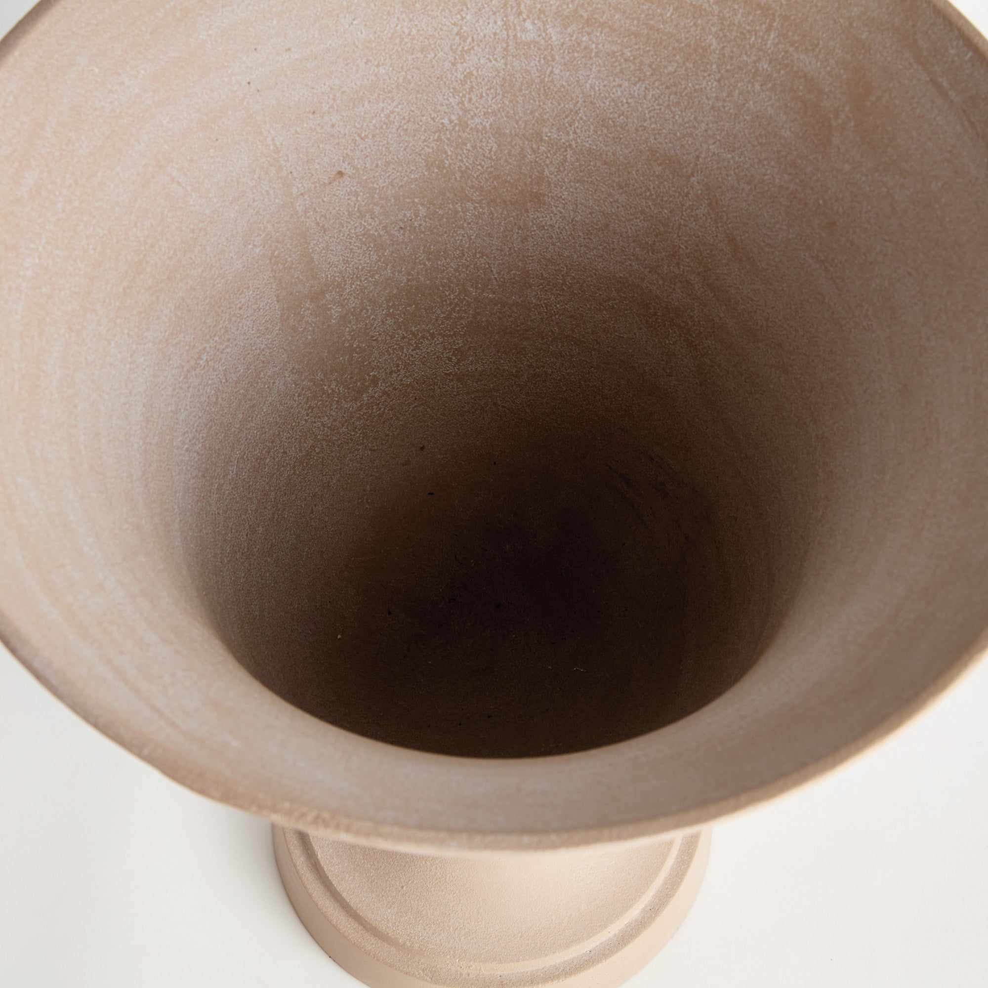 Pira Pedestal Urn Large