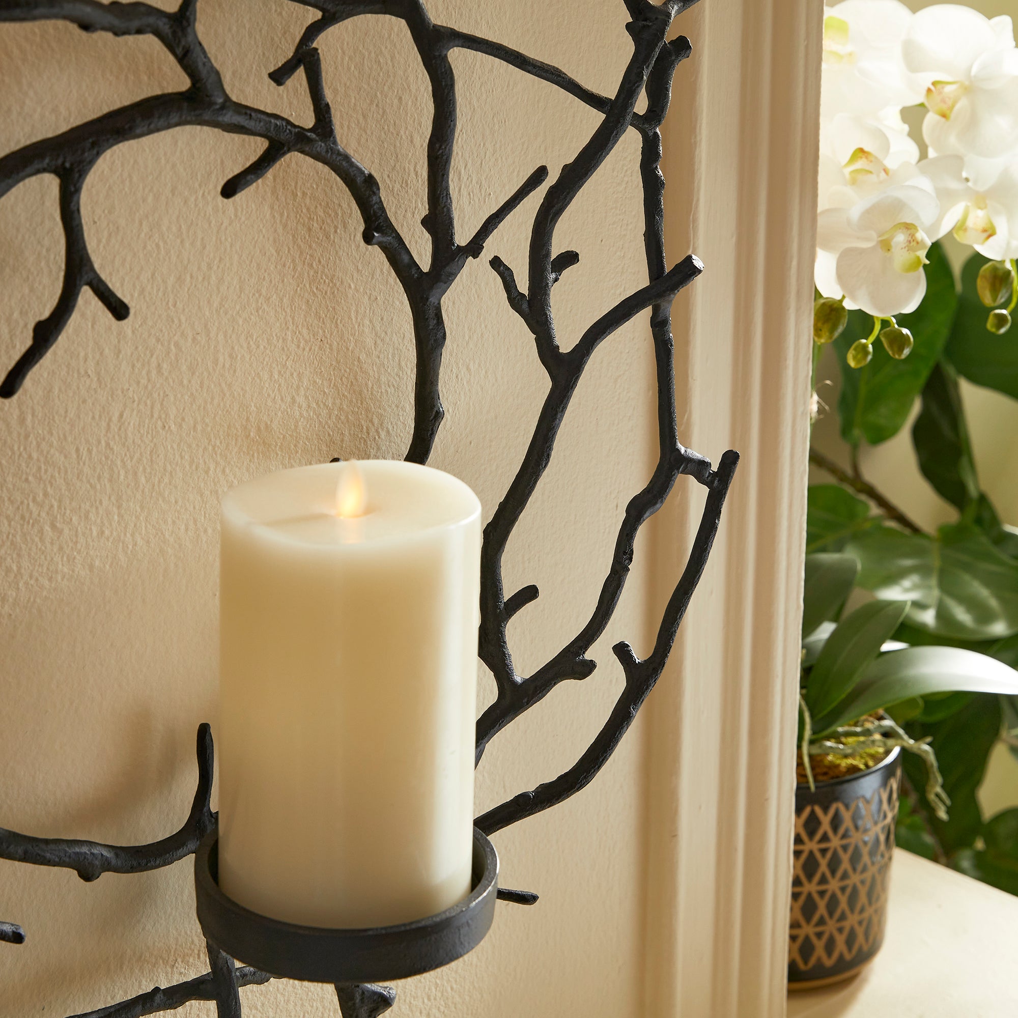 Noa Wall Candleholder
