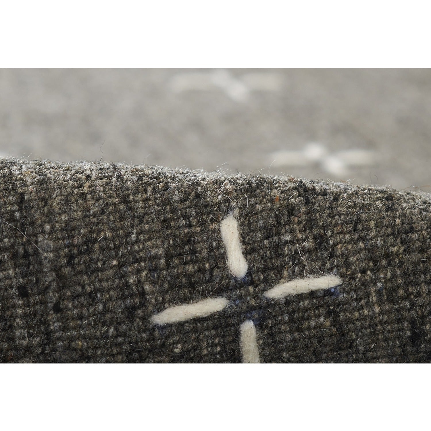 Oliver Cross Pattern Handloomed Rug