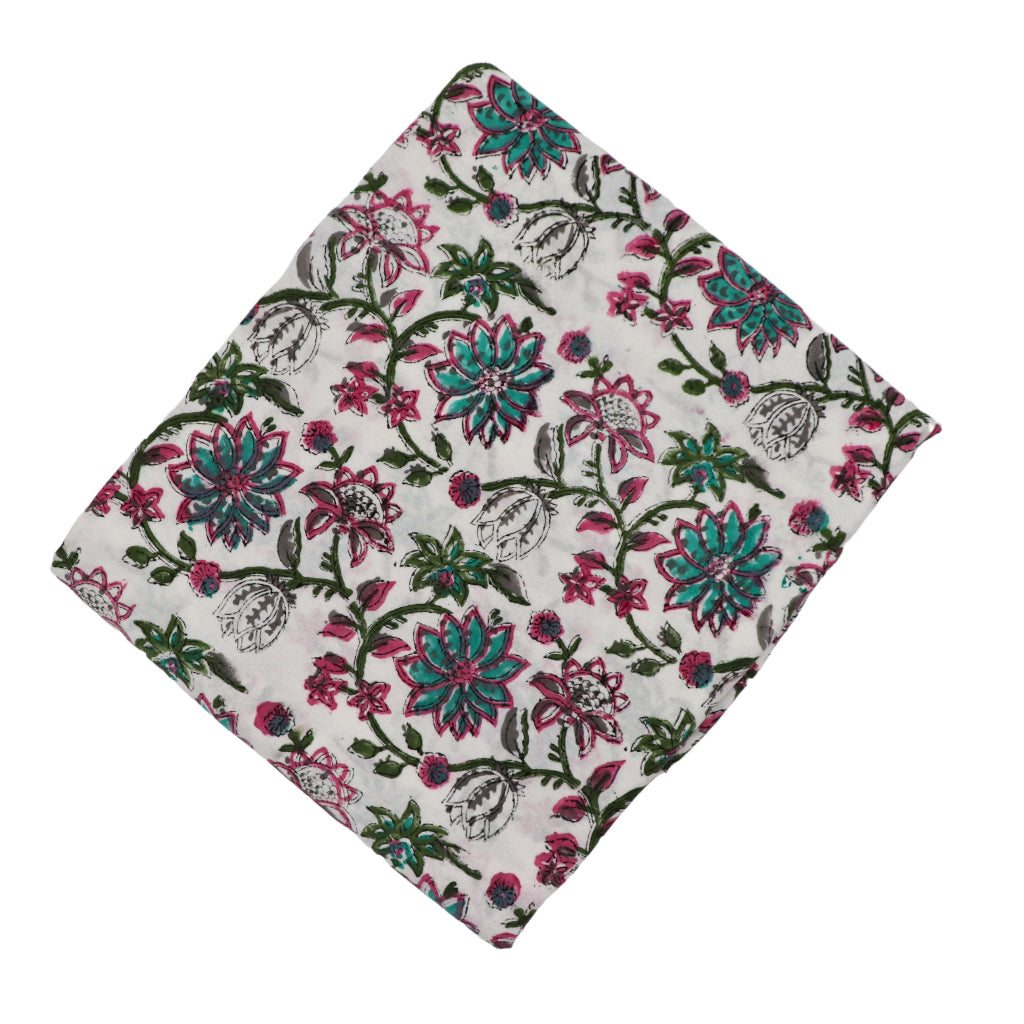 Pendula Petunia Tablecloth