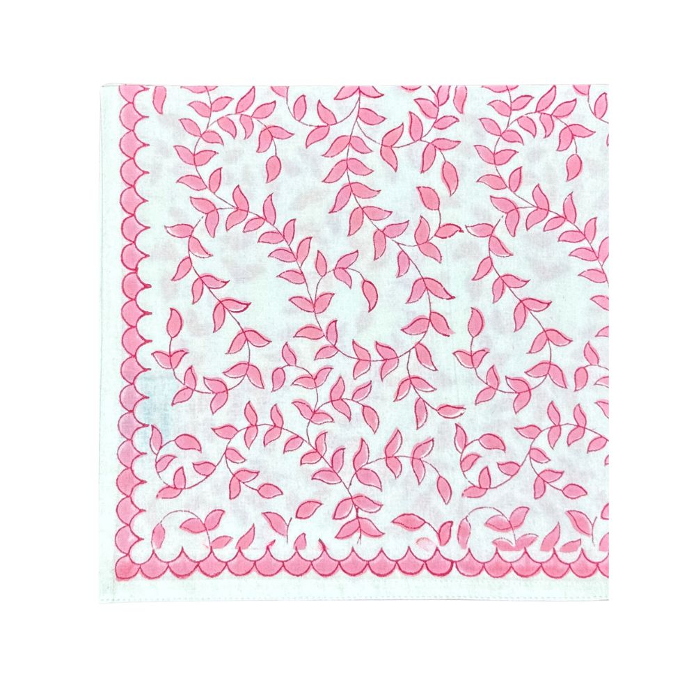 Pink Leaves - Napkin with scalloped border (Set of 4)