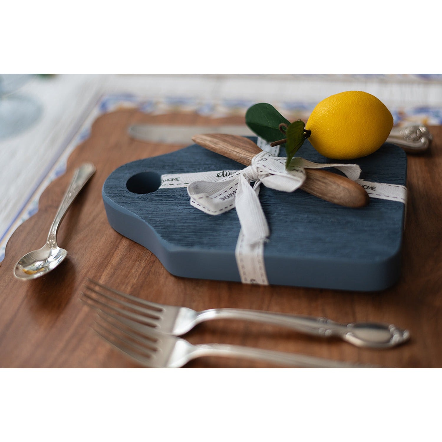 Dutch Cheese Board with Spreader, Small, Denim Blue