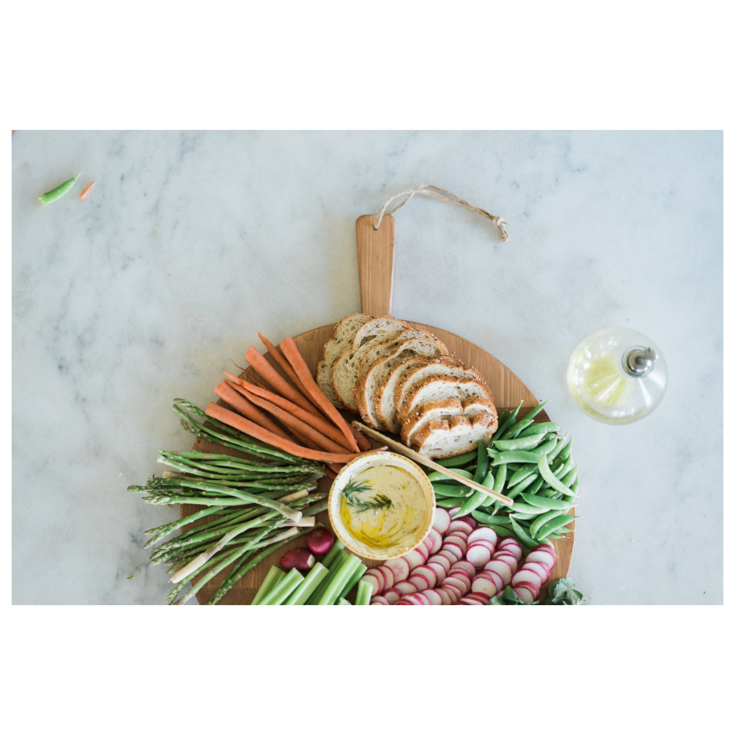 Round Pine Charcuterie Board, Medium