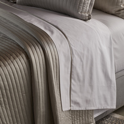 Silk Trim Sheet Set in White