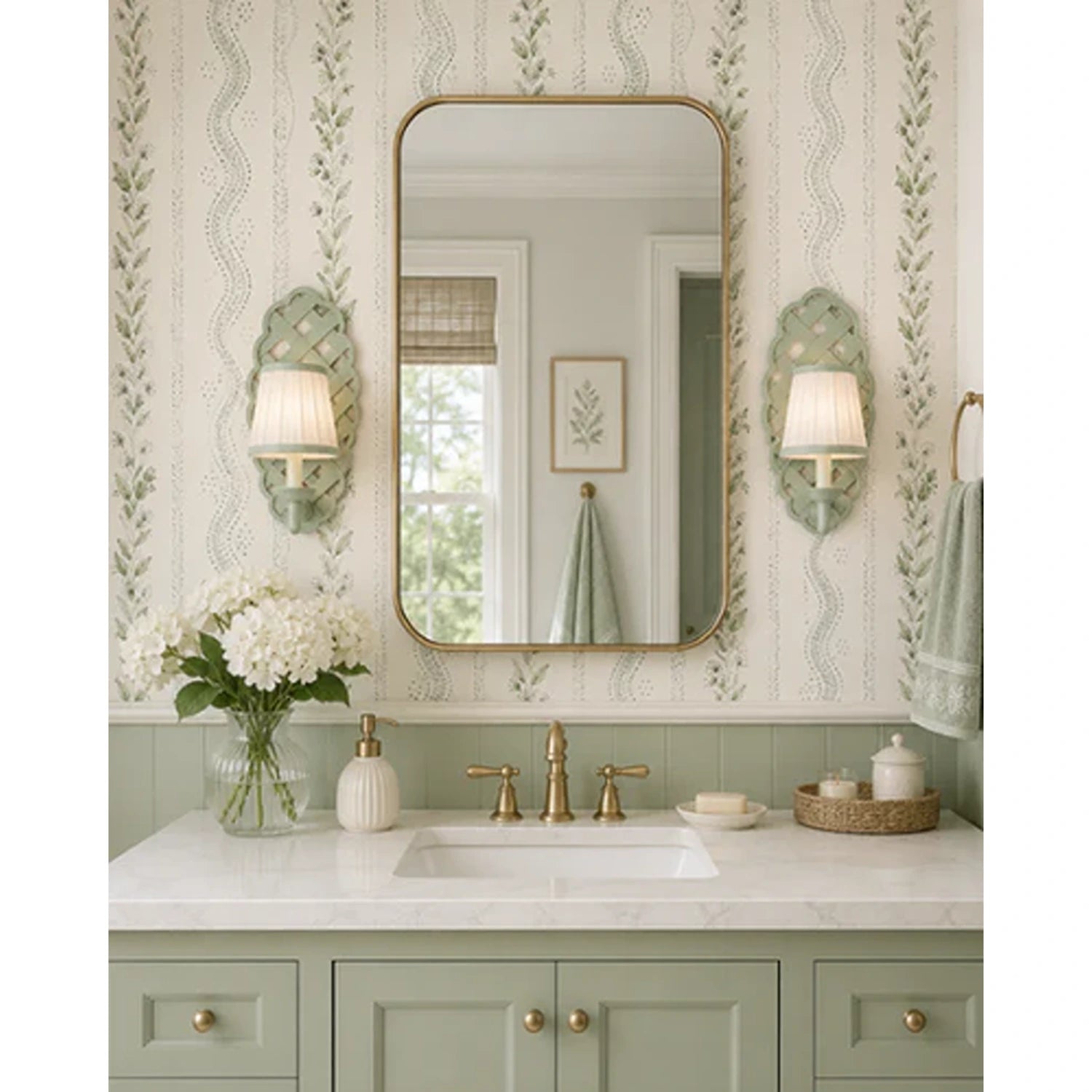 Green Lattice Sconce