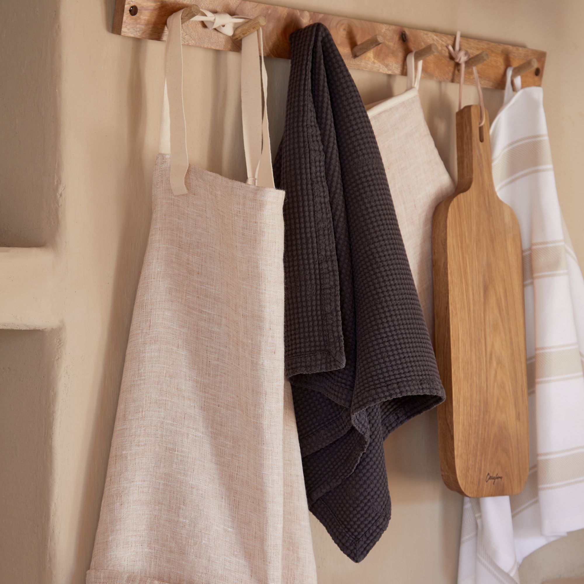 Kitchen Apron 100% Linen Carmela by Casafina Set of 2