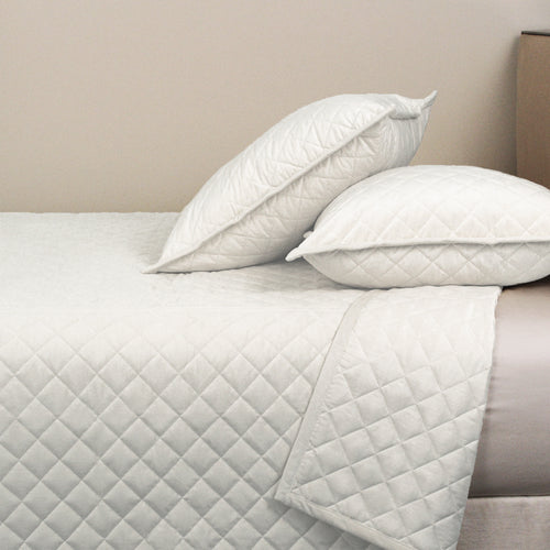 Velvet Coverlet Set - White