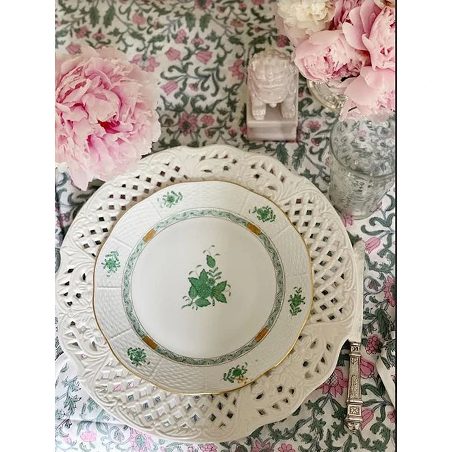 Ivory Pierced Floral Dinnerware