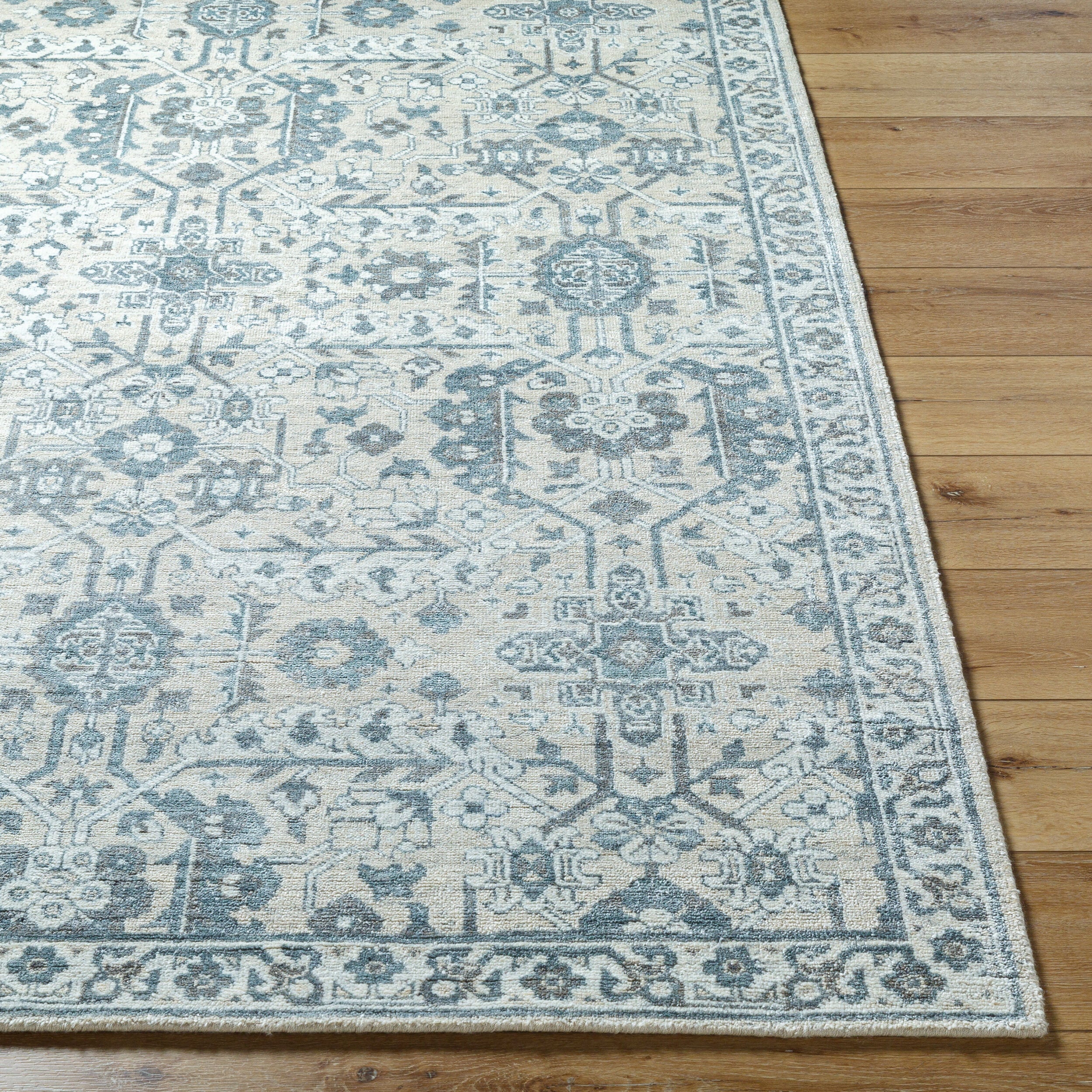 Aleyna Handmade Rug