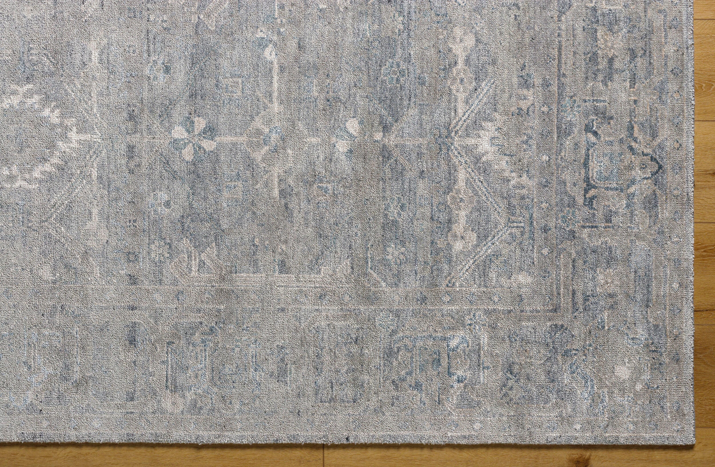 Aleyna Handmade Rug