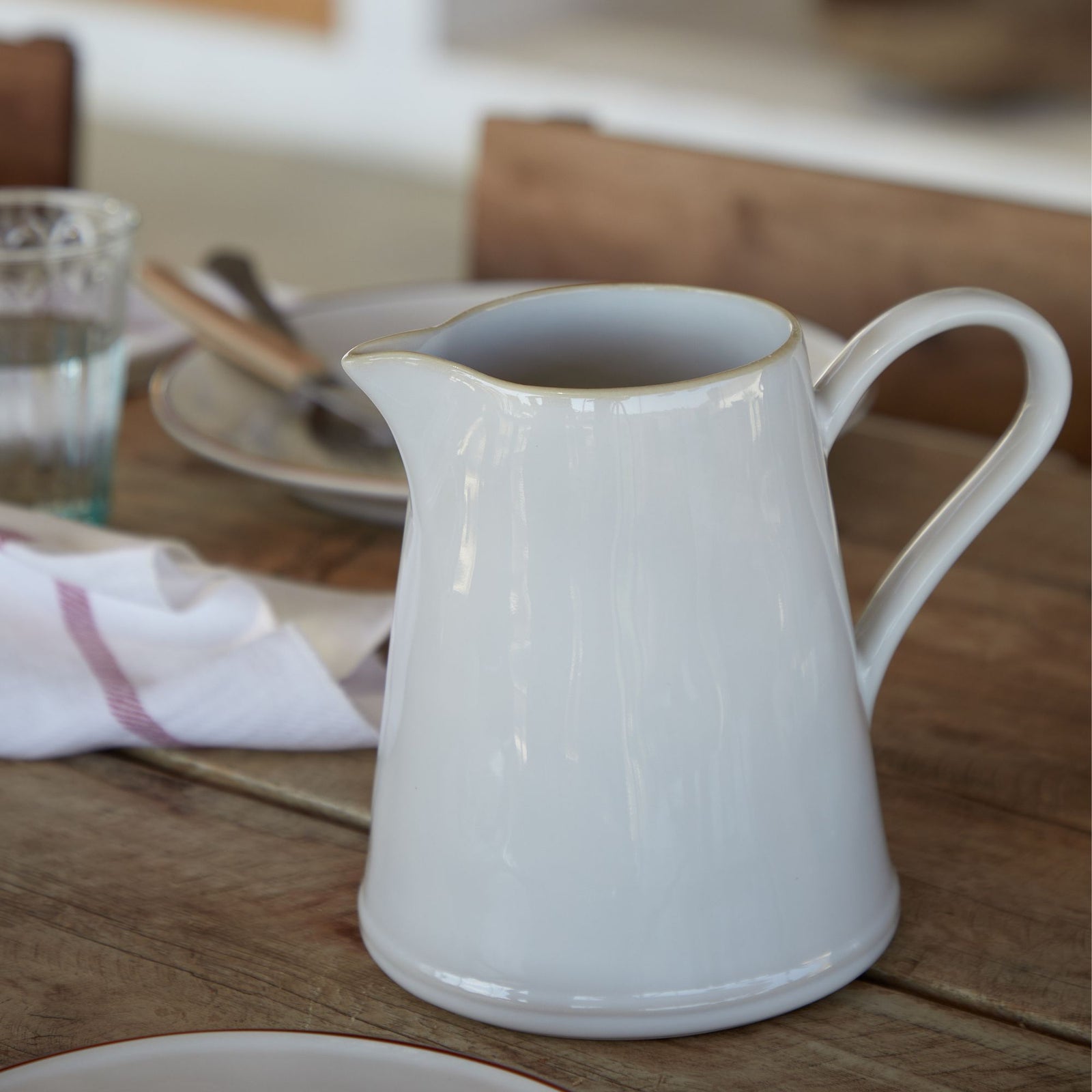 BEJA PITCHER 74 OZ.