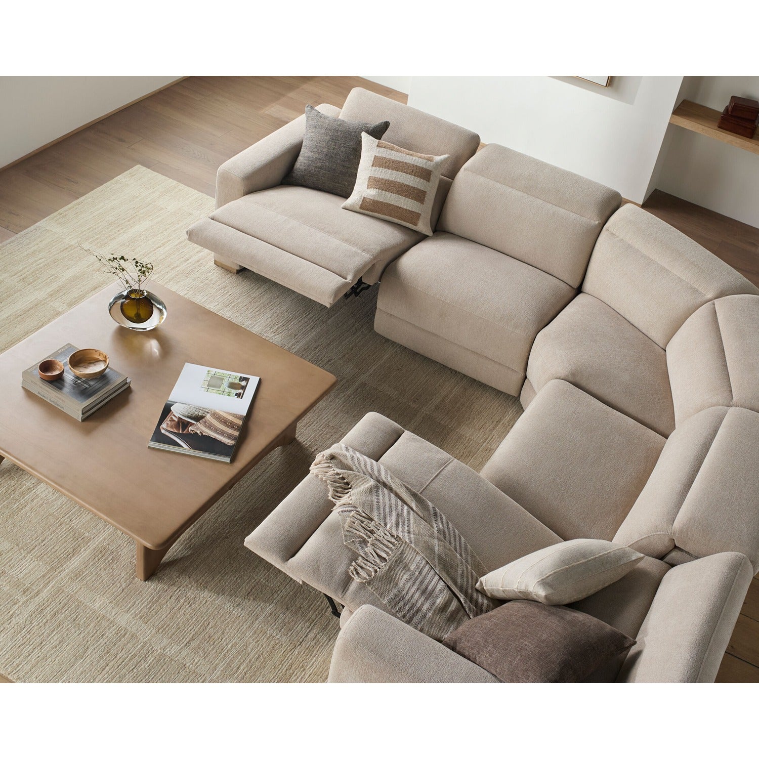 Lloyd Power Sectional