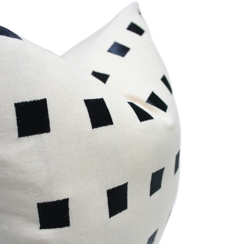 Chalet Ivory and Black - Set of 2