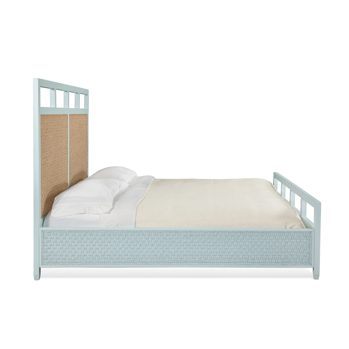 Cora Lampakanay Bed