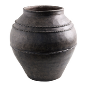 Stevi Vase
