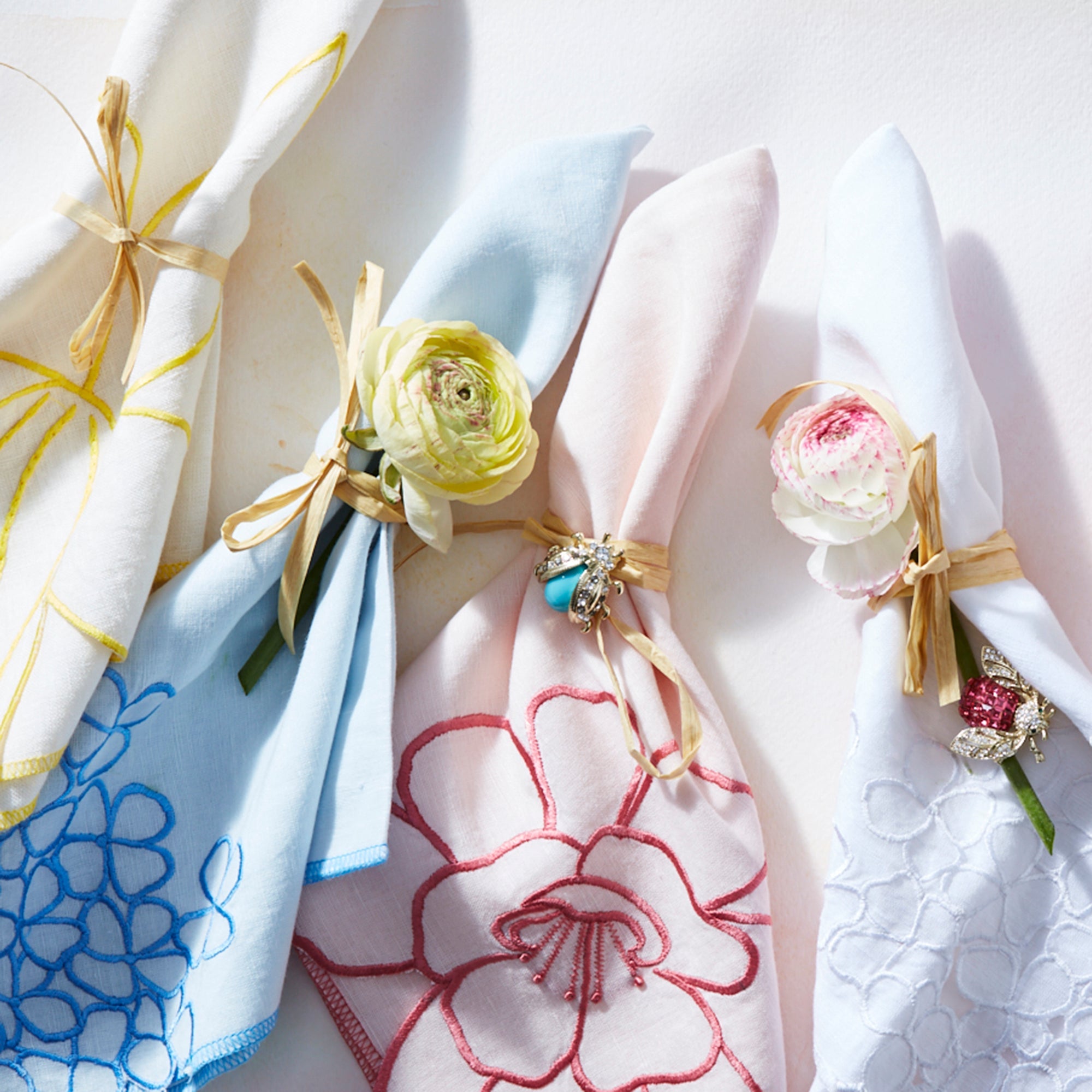 Hydrangea dinner napkins, blue, set of two