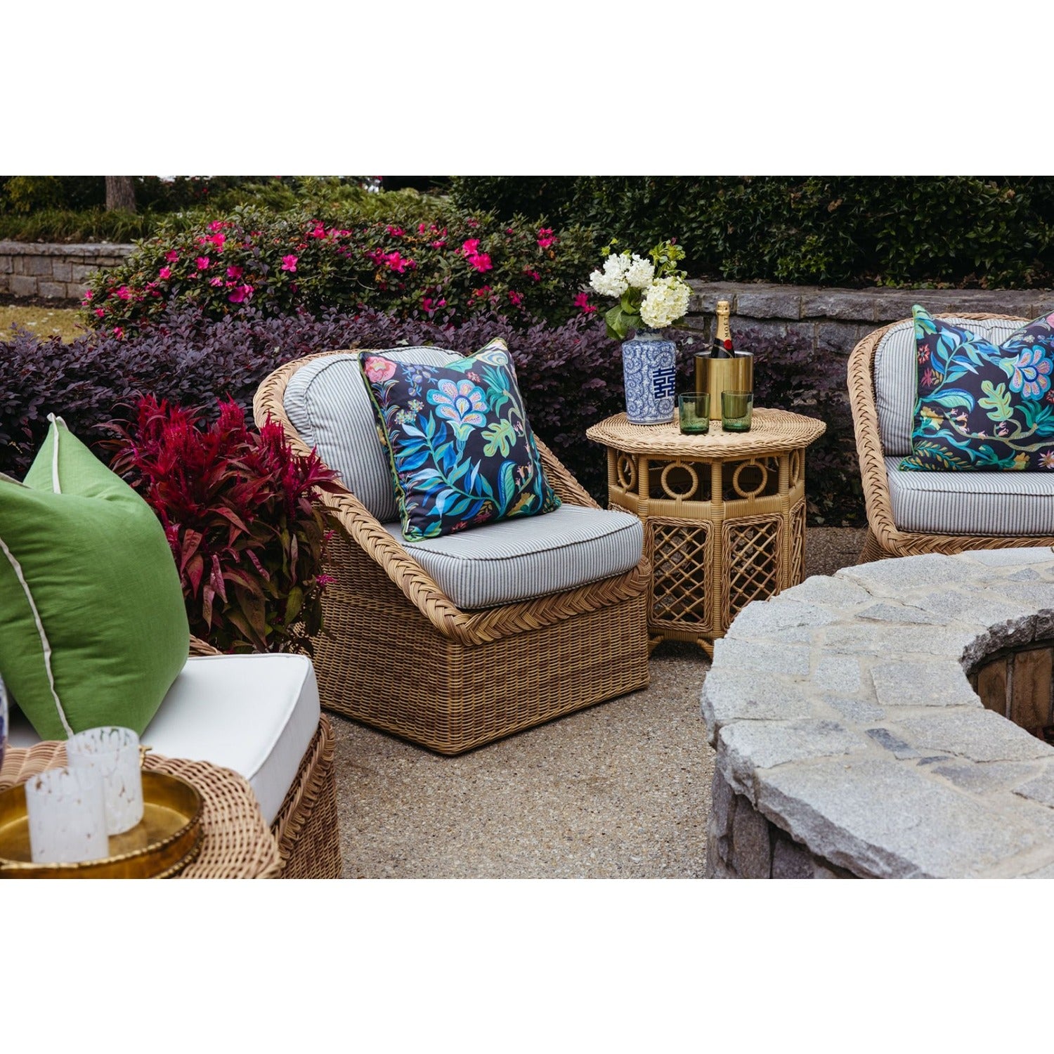 Maui Outdoor Palm Lounge Chair