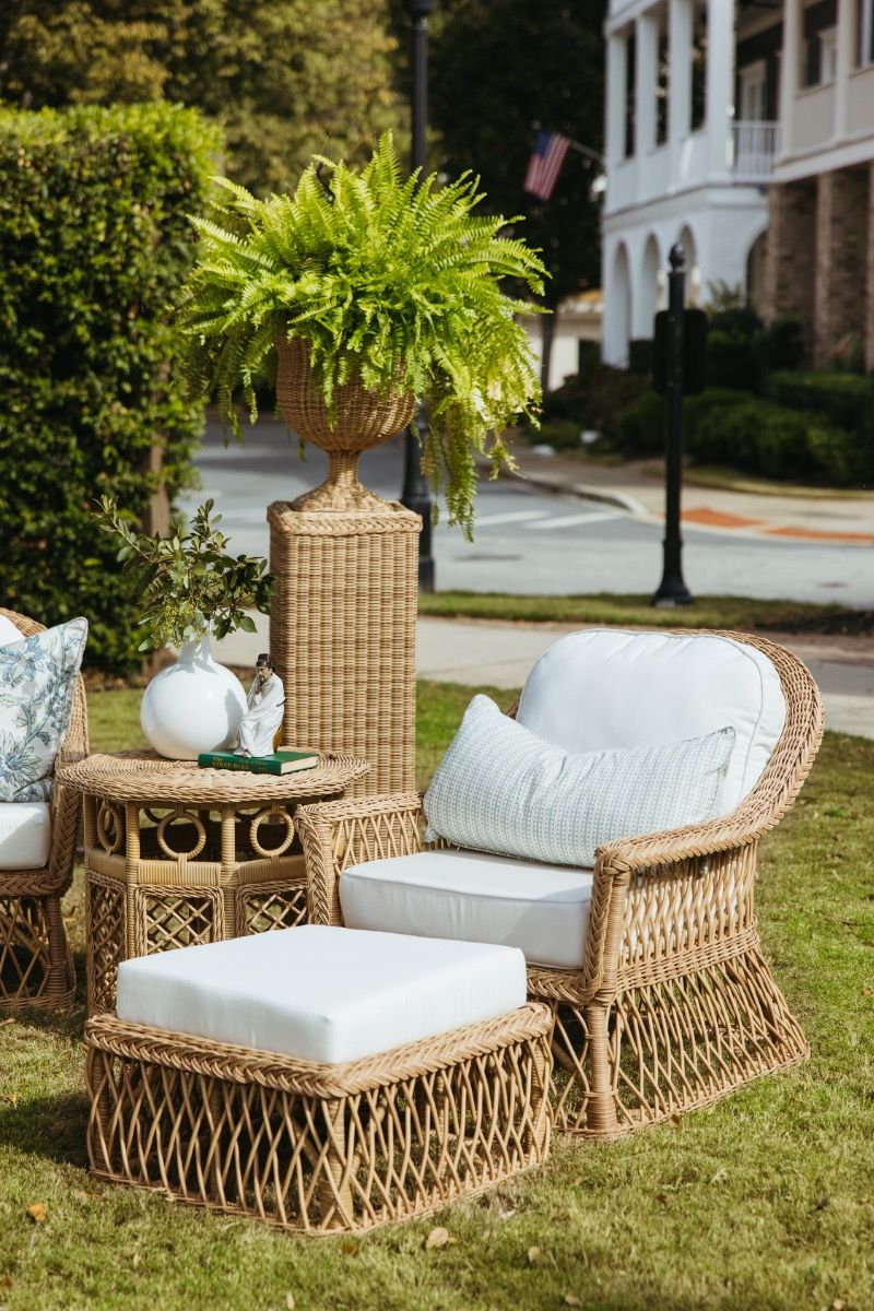 Outdoor Sylvia Ottoman