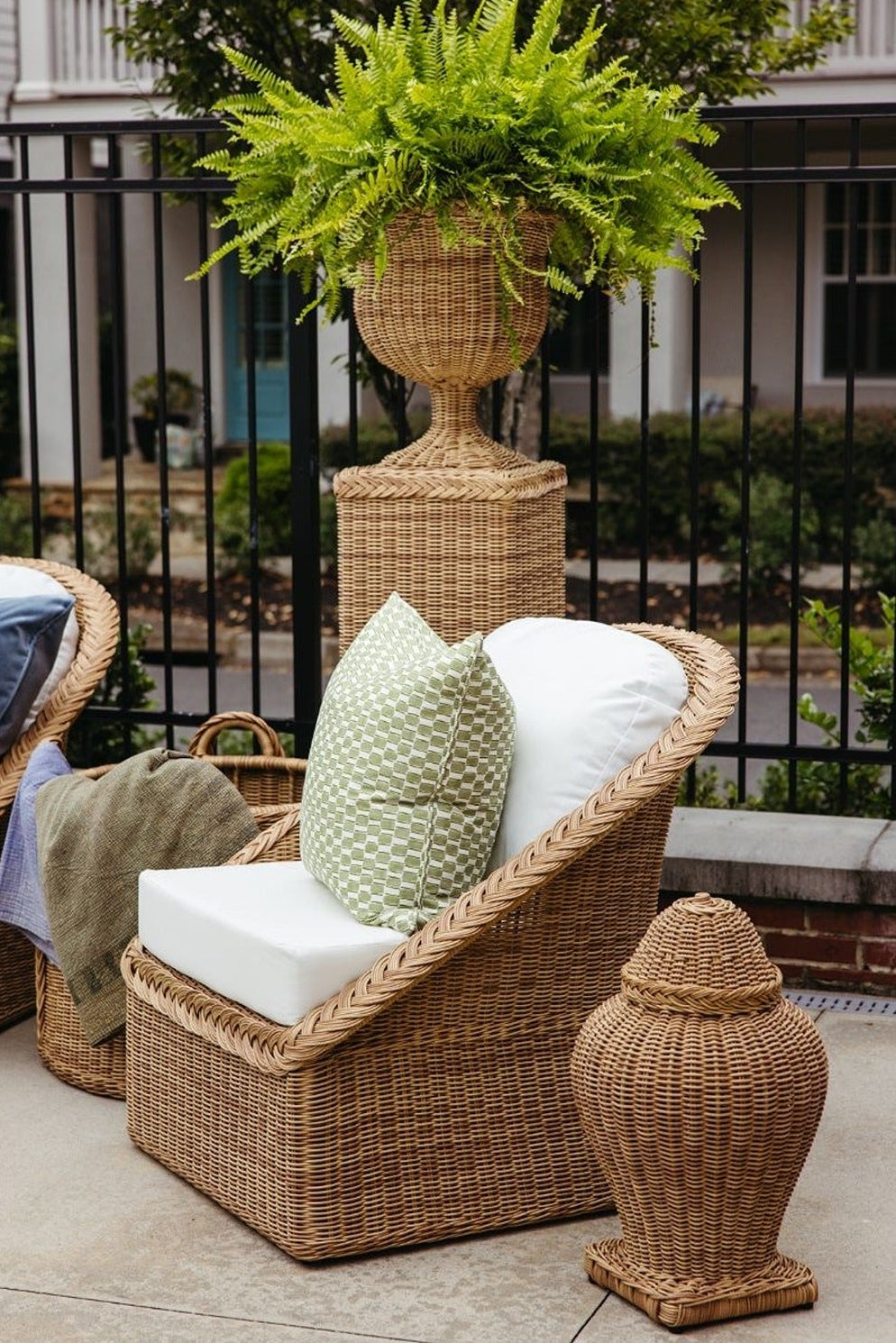 Maui Outdoor Palm Lounge Chair