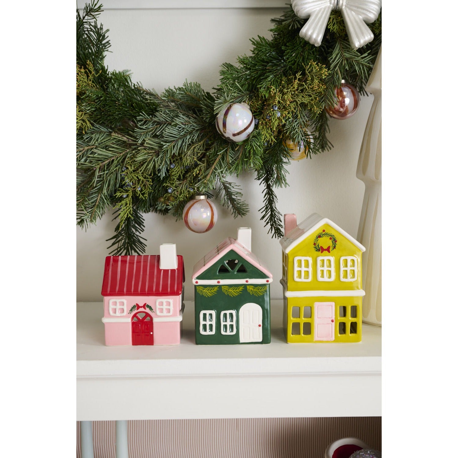 Merrivale House Figurine - Set of 2