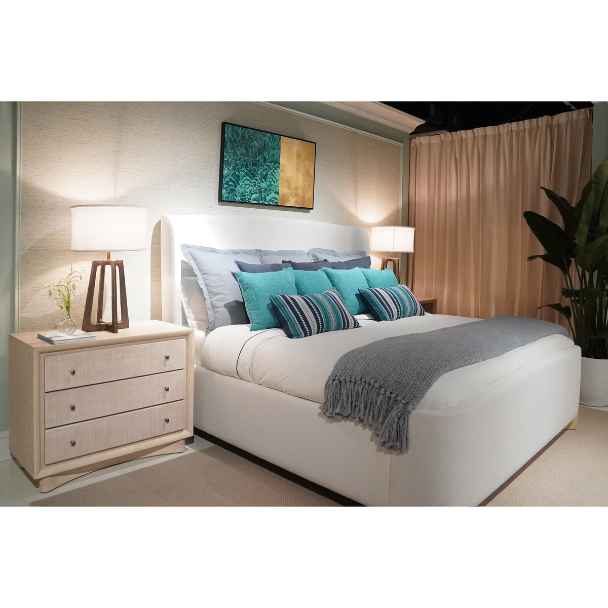 Keel Upholstered Bed, King