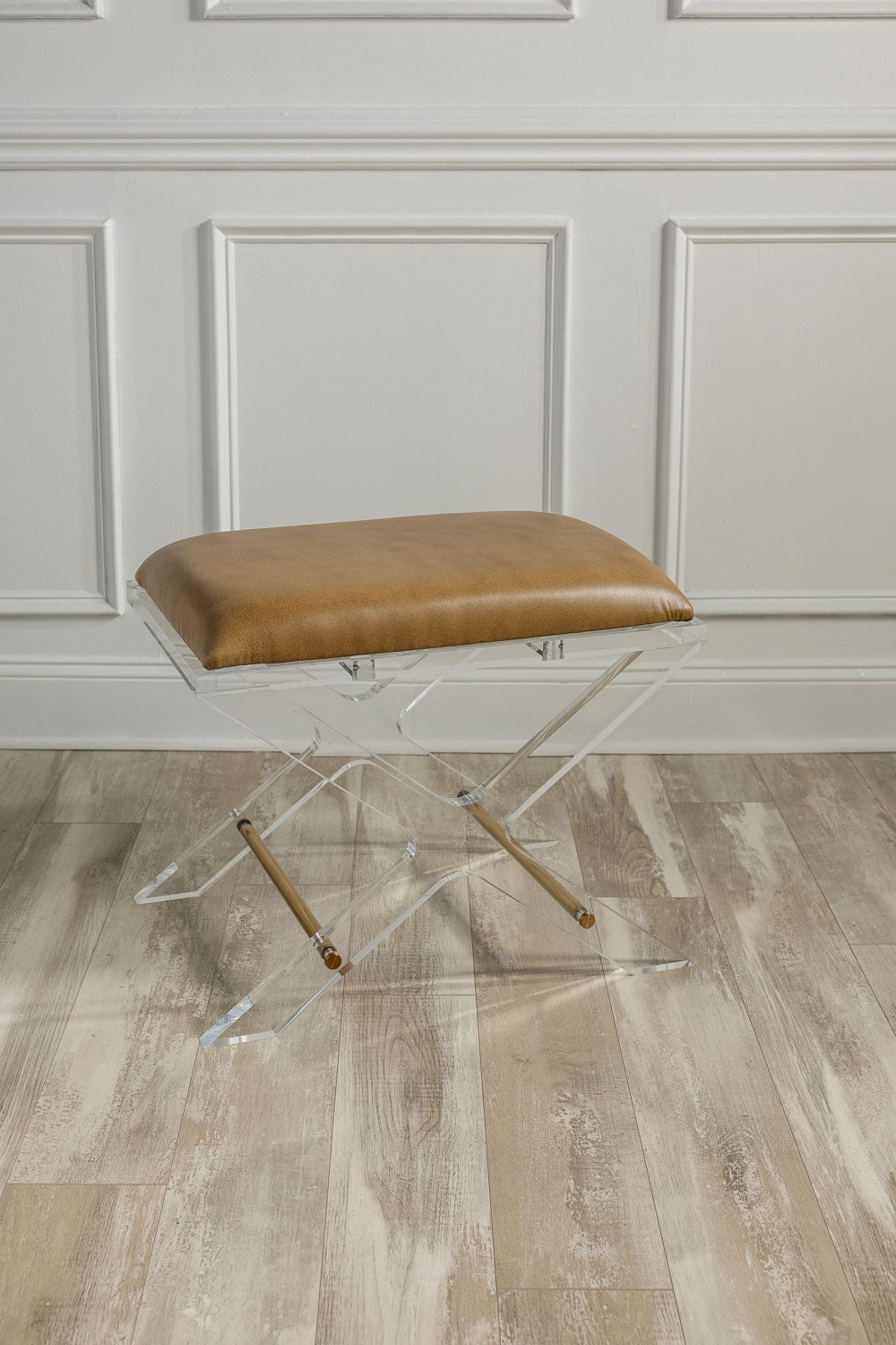 Delano Dorian Saddle Bench