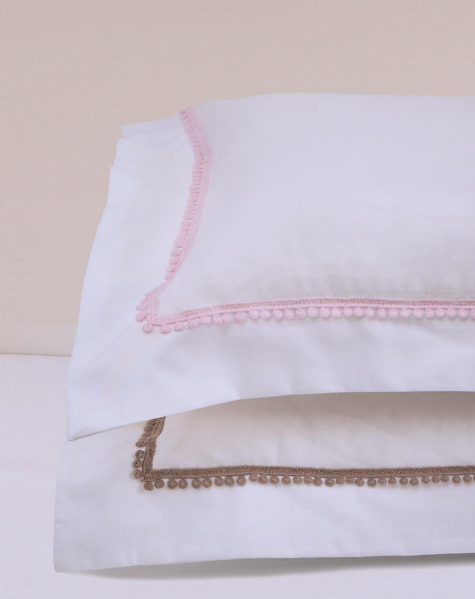 Bitsy Dots - Shams (White/Light Pink)
