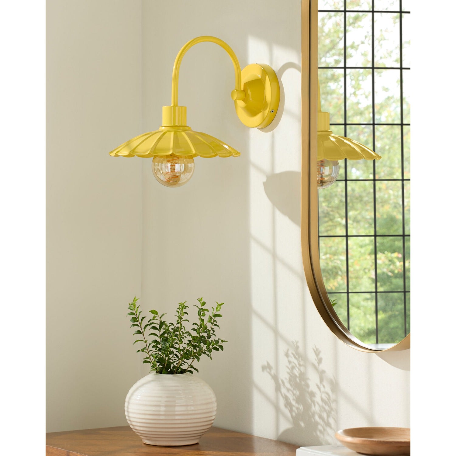 Pavona Wall Sconce