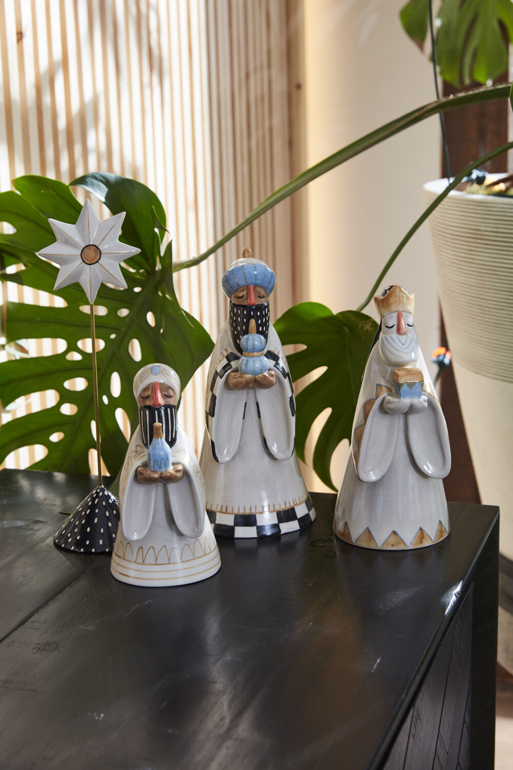 Three Kings Figurines - Set of 4