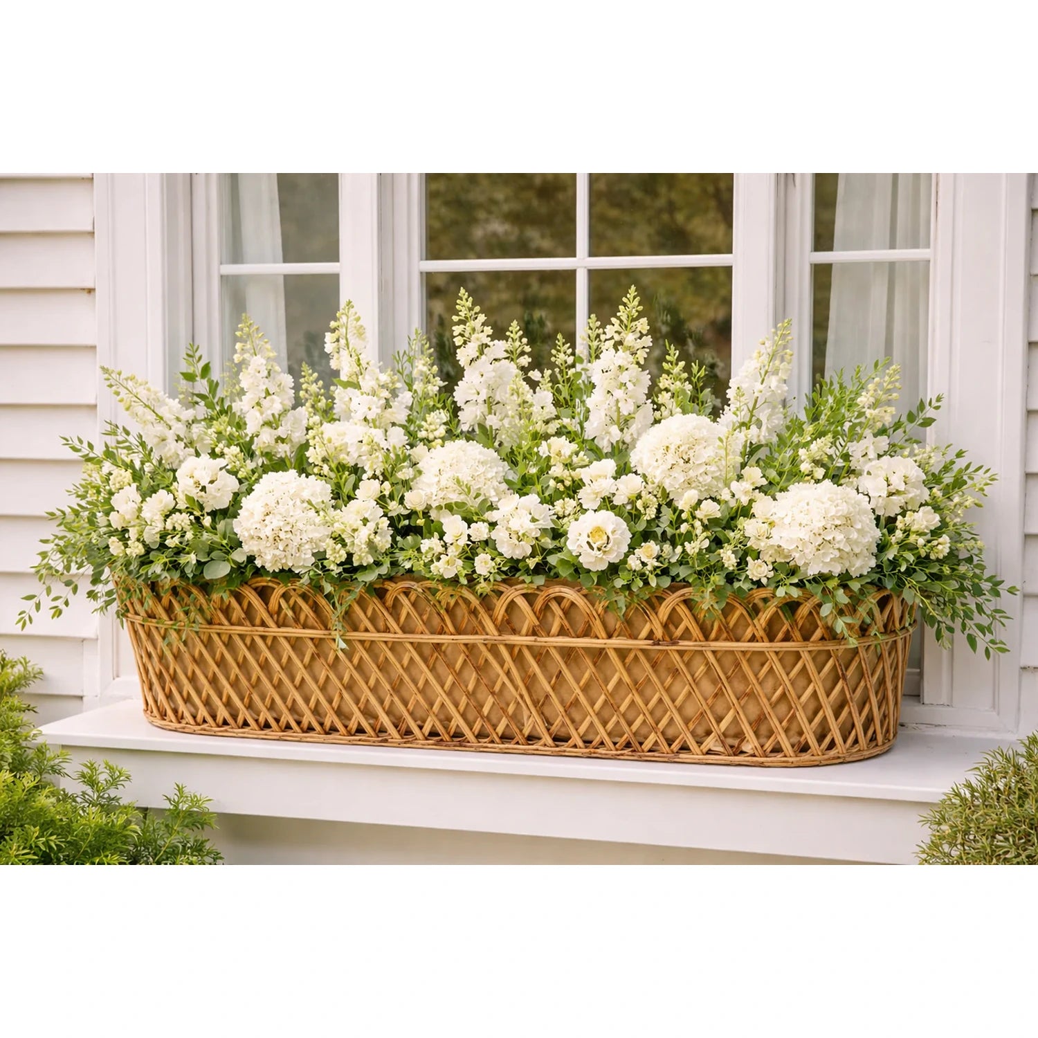Jumbo Natural Oval Rattan Scalloped Planter
