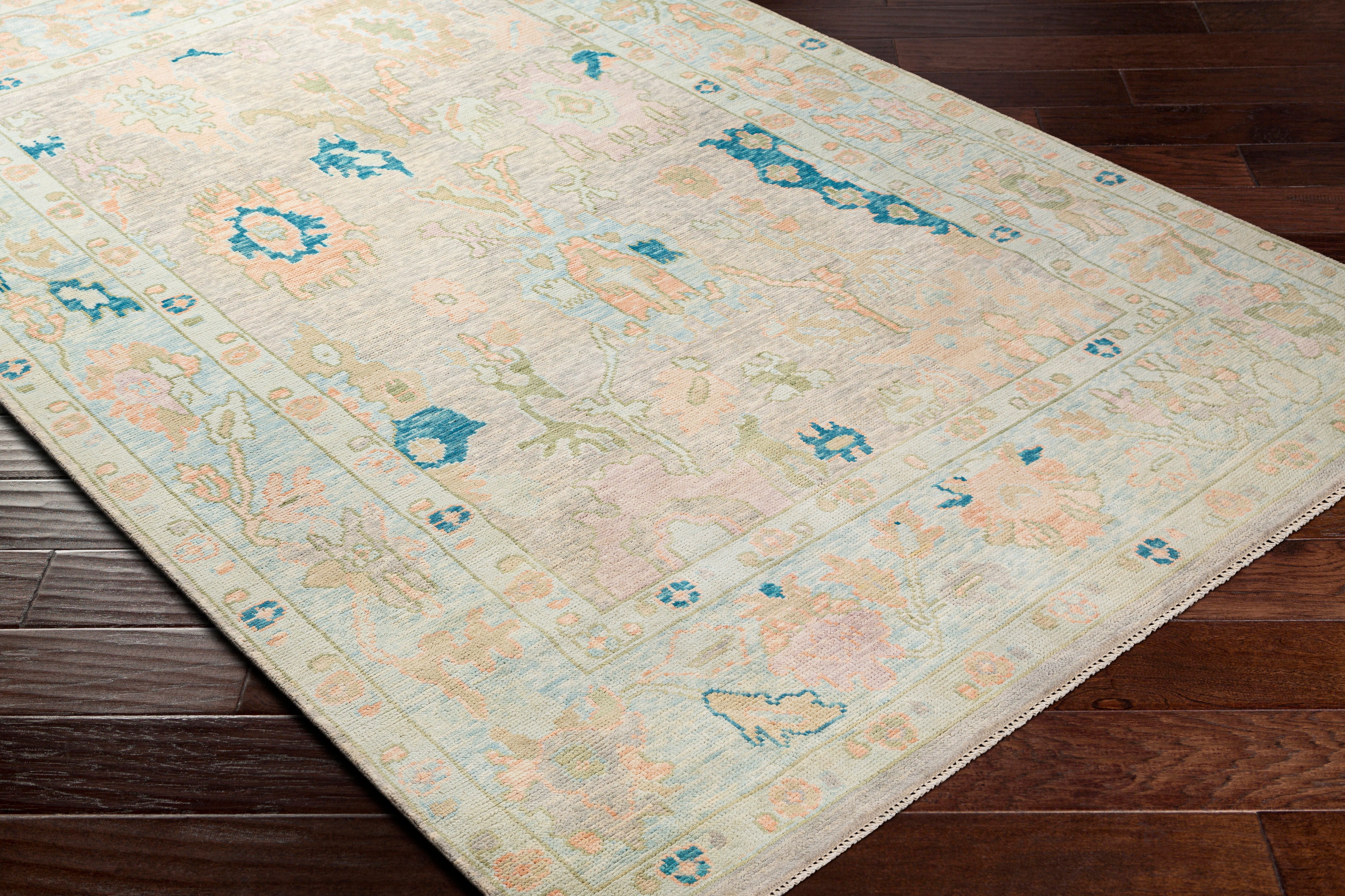 Ushak Handmade Rug