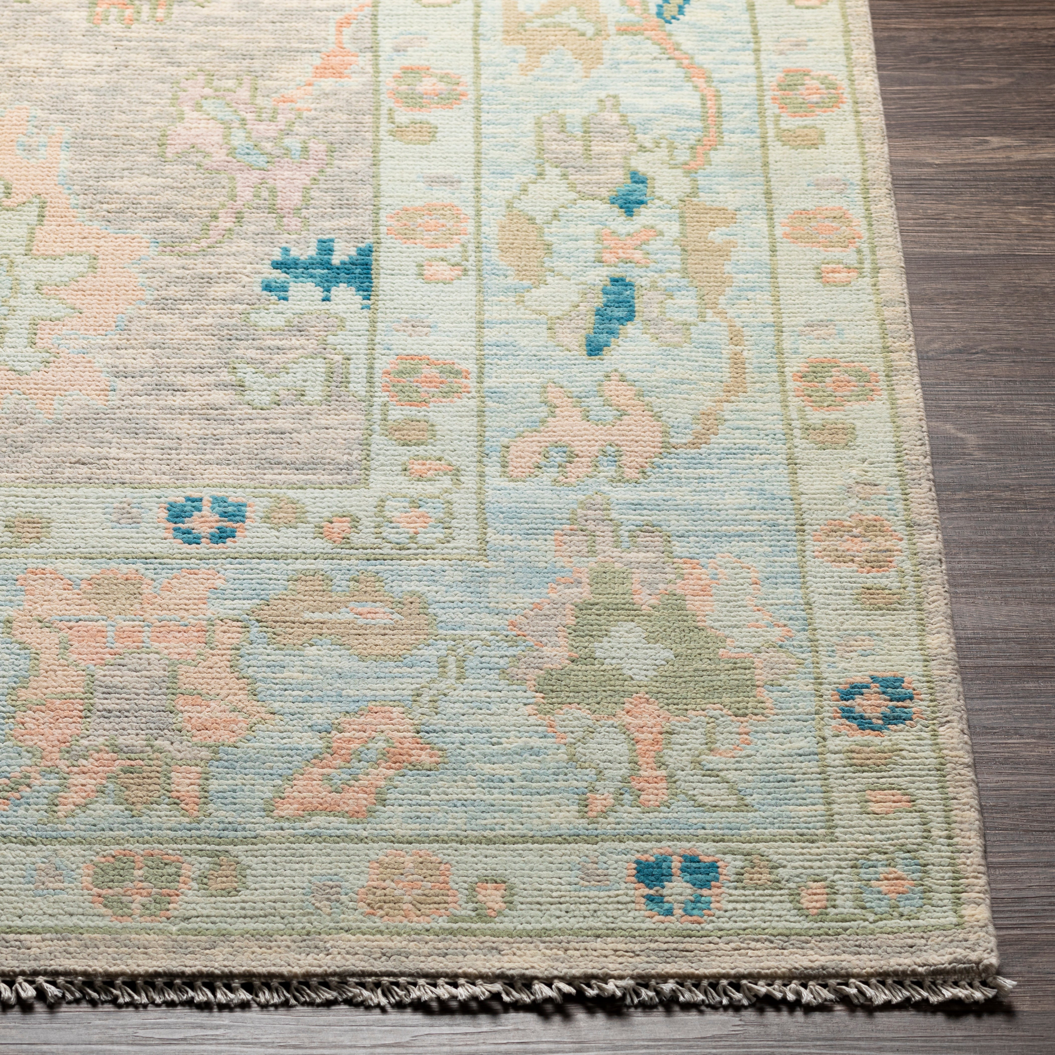Ushak Handmade Rug