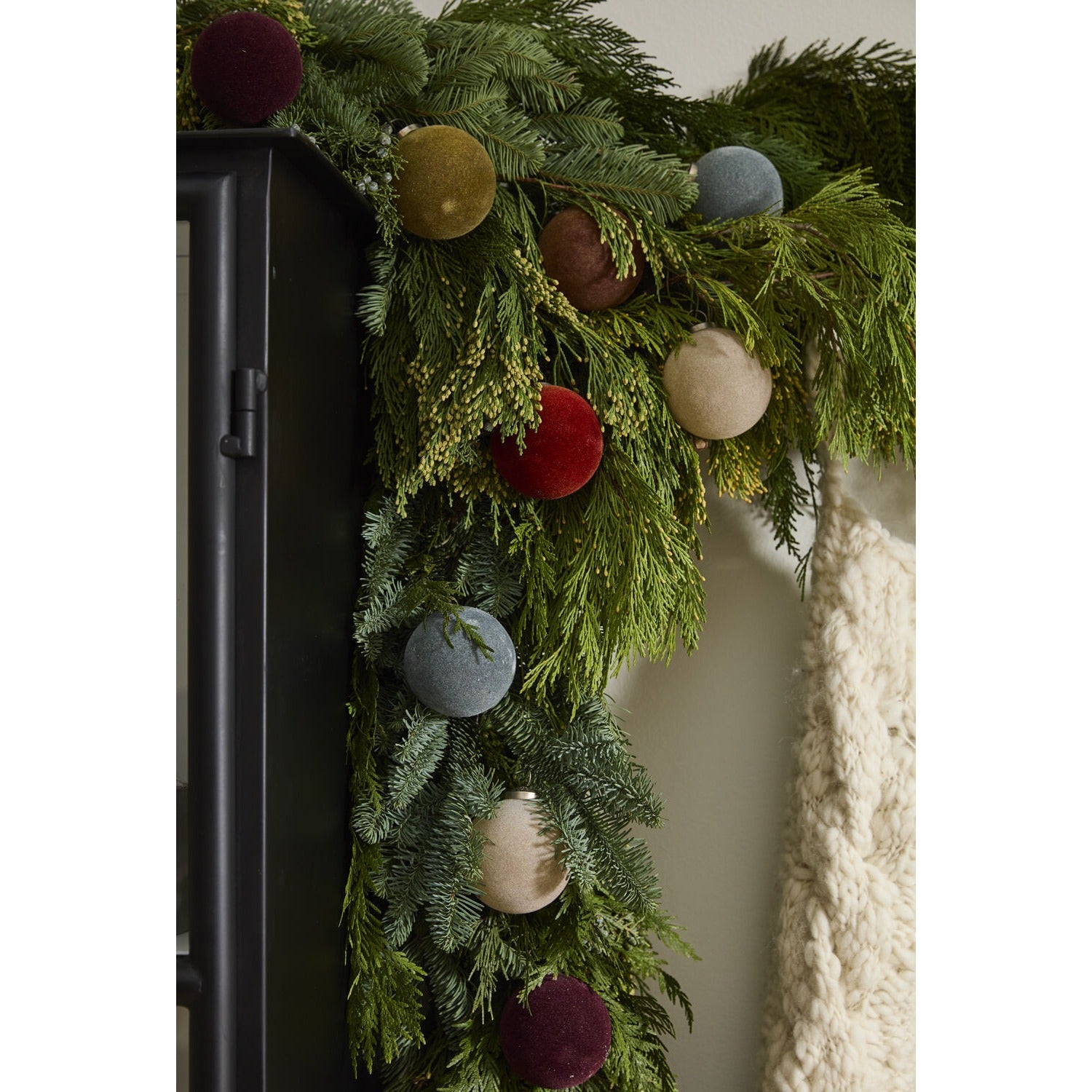 Velvet Ornament - Set of 6