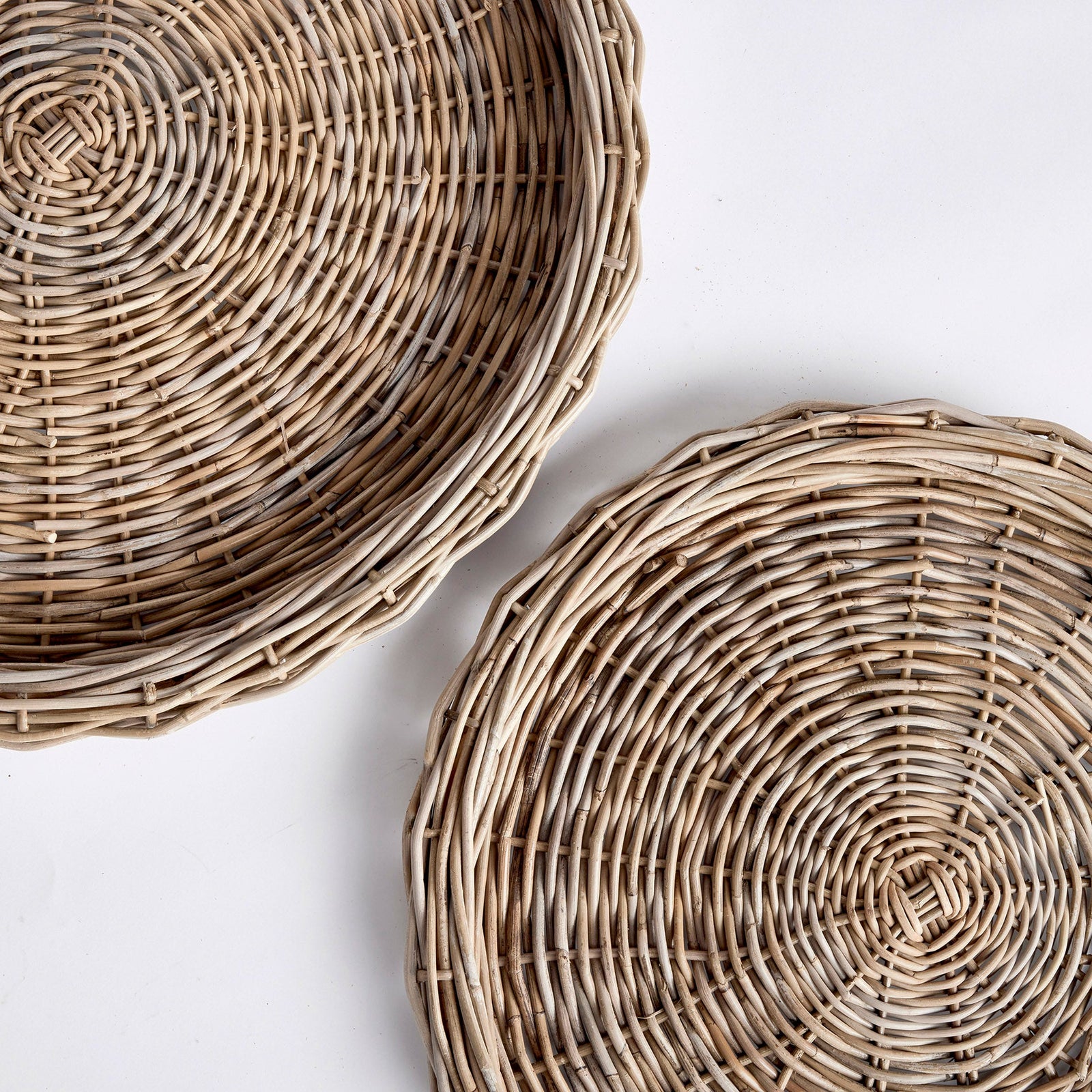 Alena Round Trays Set of 2