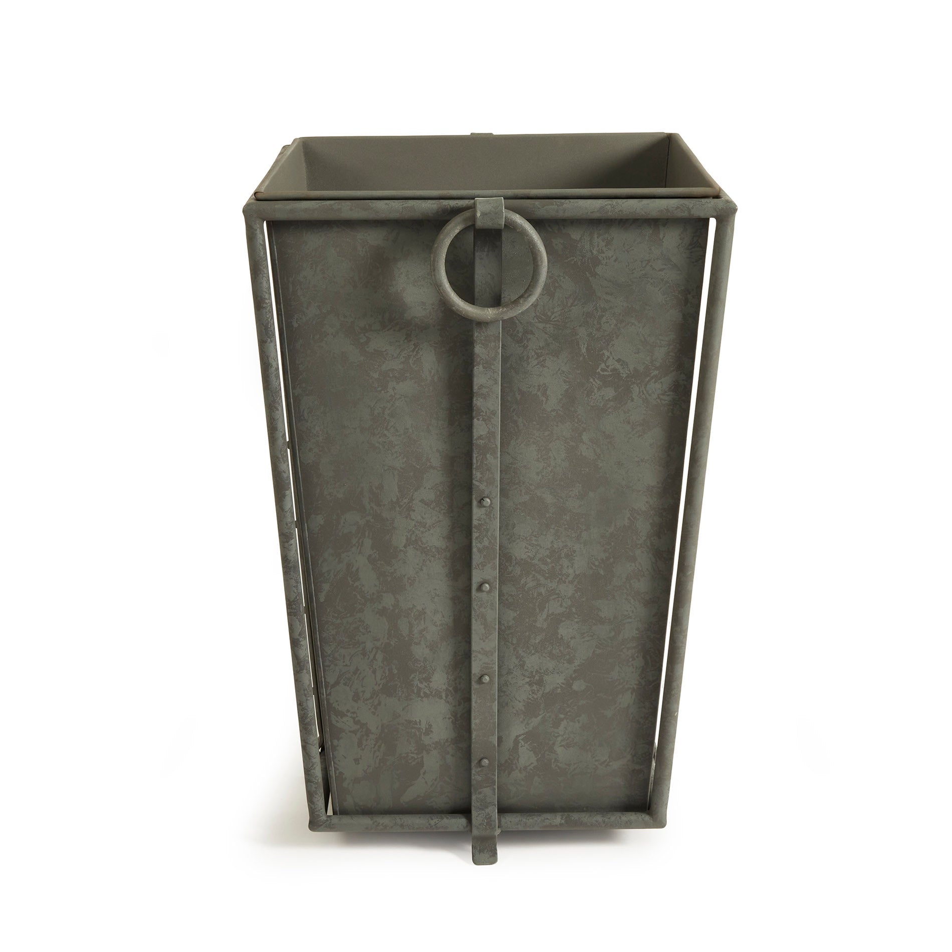 Axel Tapered Plant Pot